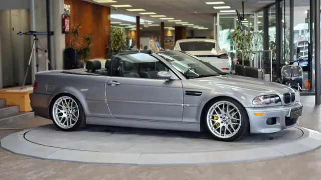 BMW M3 view 16