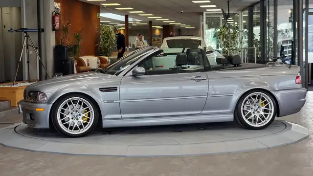 BMW M3 view 7
