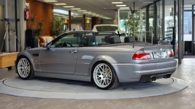 BMW M3 view 9