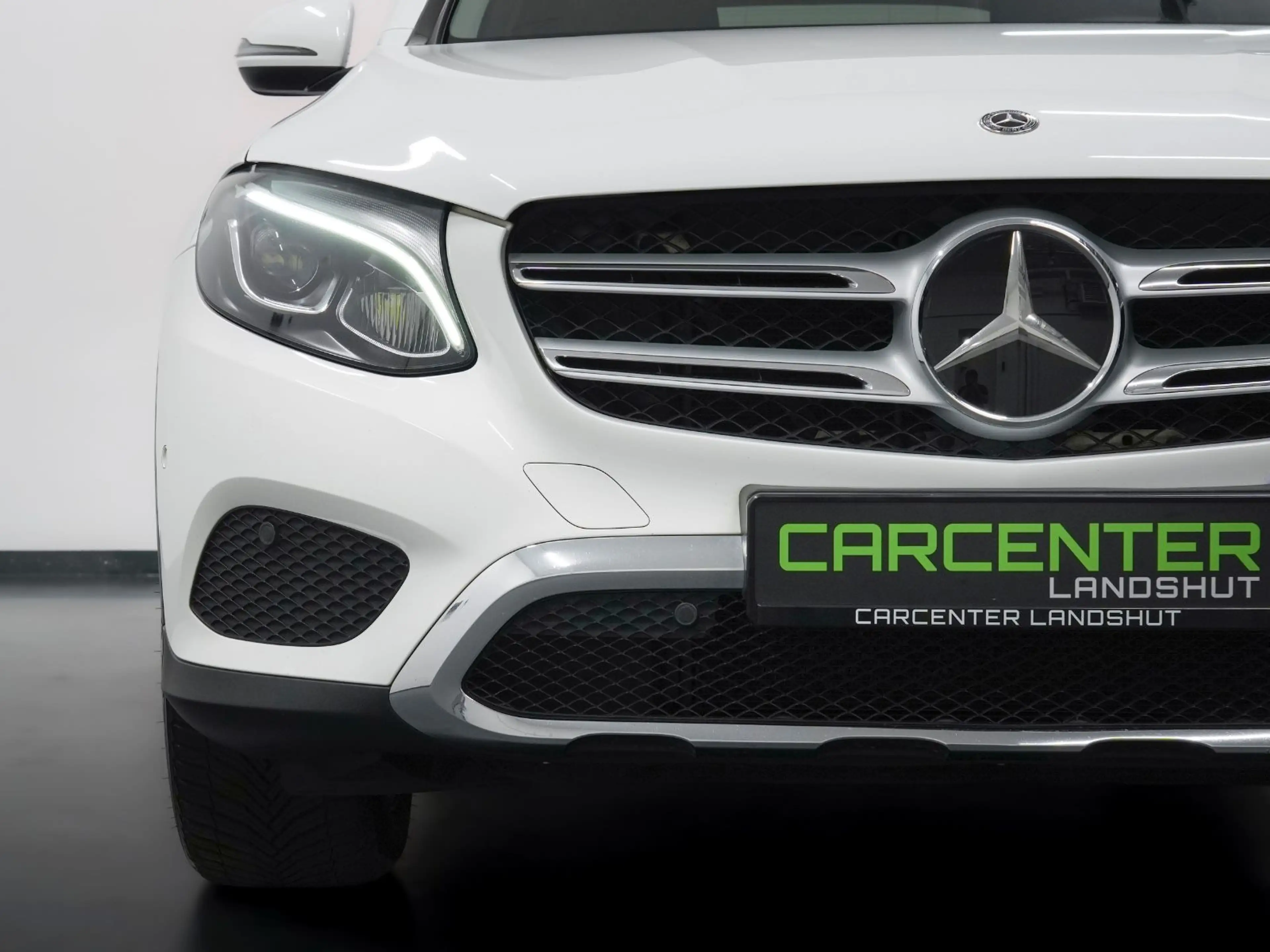 Mercedes-Benz GLC 250 d 4MATIC DISTRONIC/KEYLESS/AHK/NAVI/R-KAM — photo 6