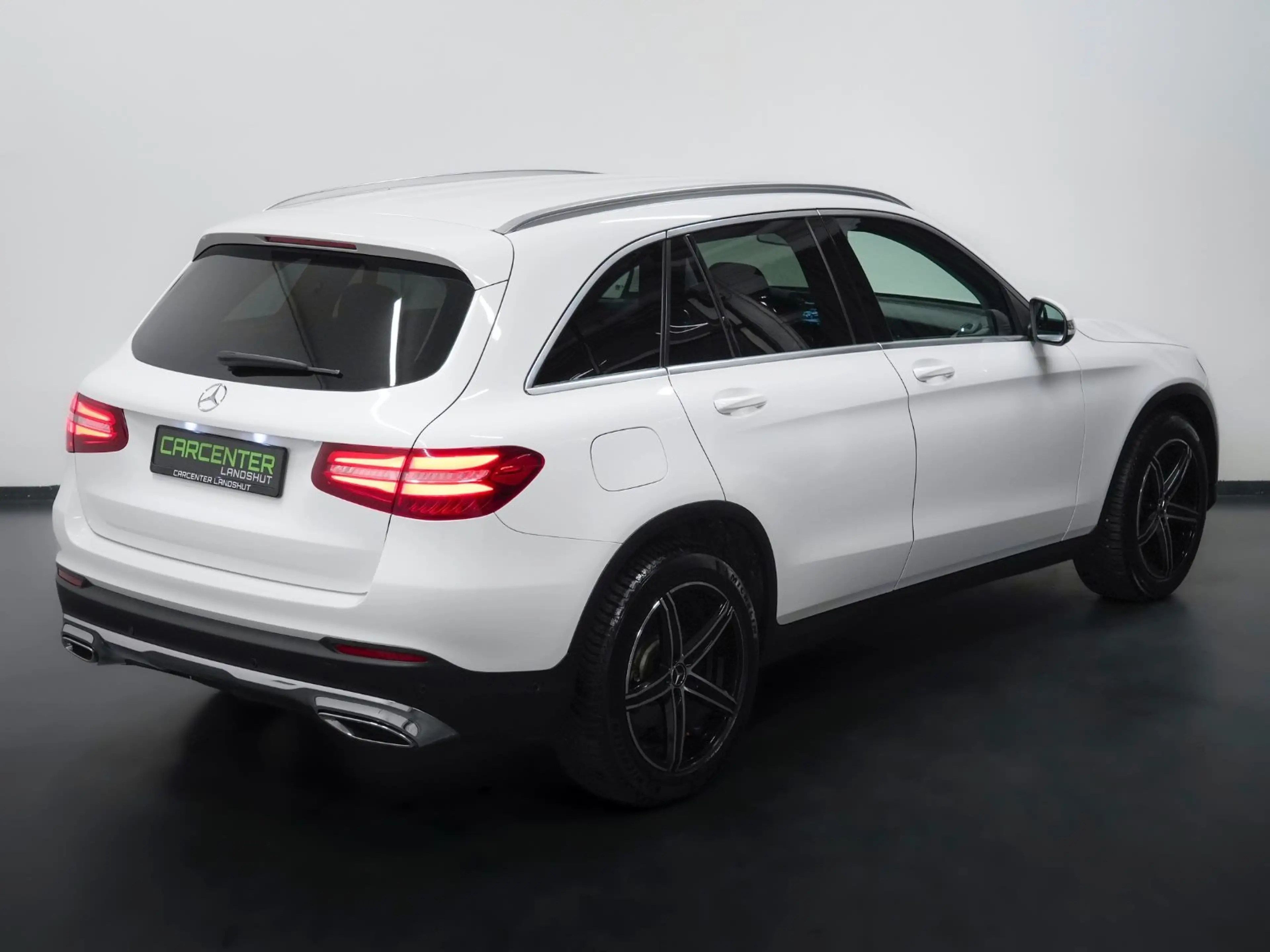 Mercedes-Benz GLC 250 d 4MATIC DISTRONIC/KEYLESS/AHK/NAVI/R-KAM — photo 15