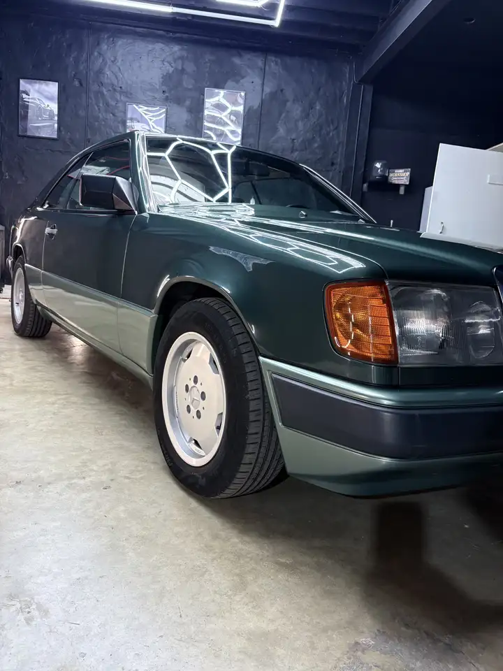 Mercedes-Benz 230 C124, foto 4
