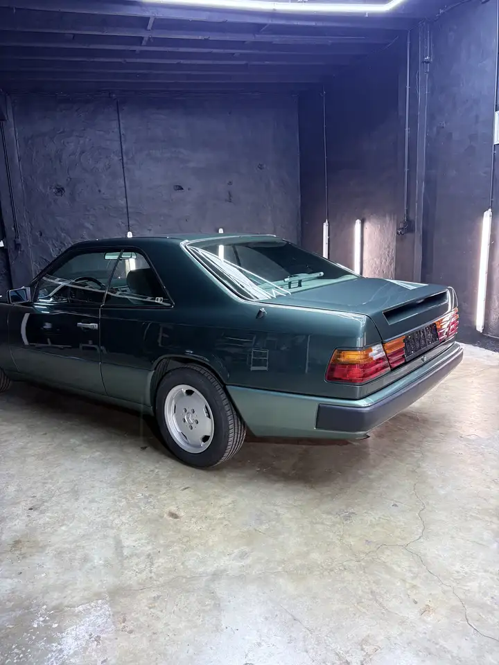 Mercedes-Benz 230 C124, foto 9