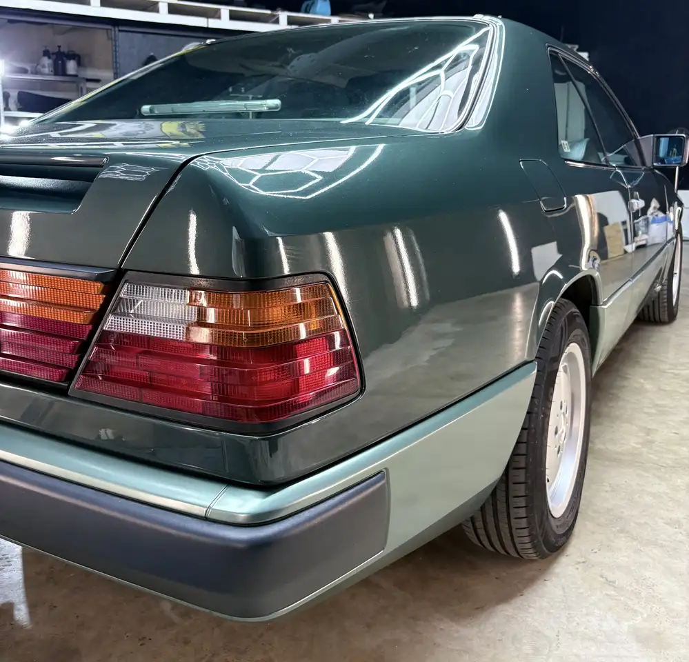 Mercedes-Benz 230 C124, foto 6