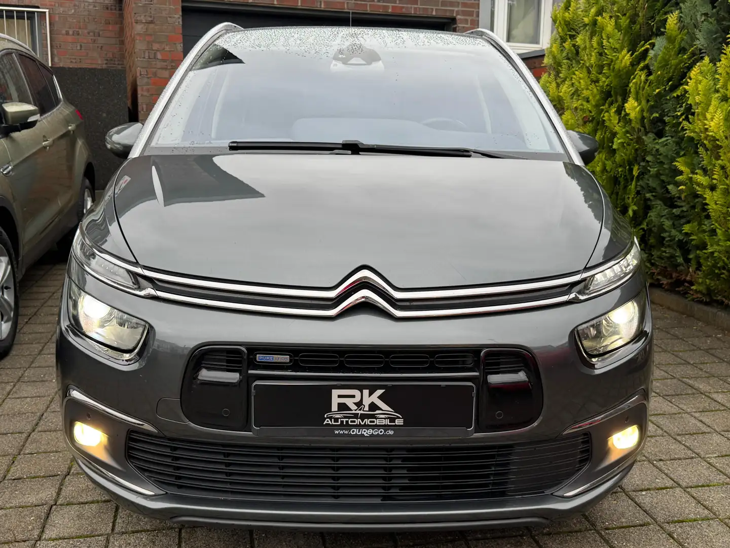 Citroen C4 SpaceTourer Selection 7 Sitzer sehr gepflegt Серый - 2