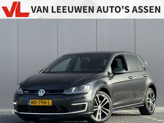 Volkswagen Golf GTE 1.4 TSI Connected Series | RIJKLAAR | BTW | Leder