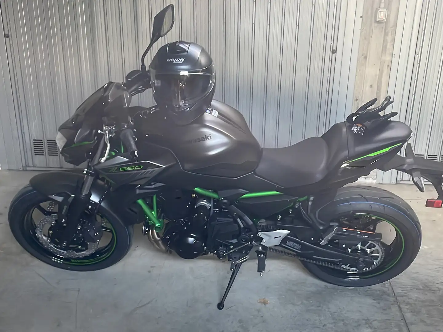 Kawasaki Z 650 Nero - 2