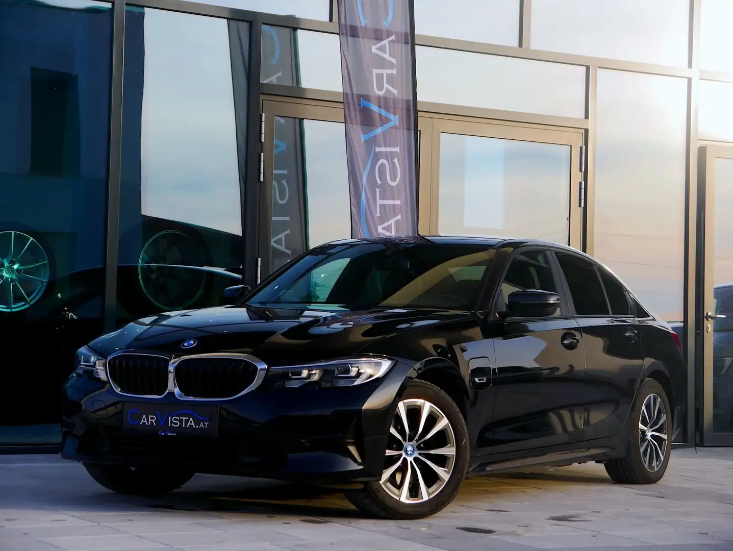 BMW 320 e PHEV Aut. Schwarz - 2