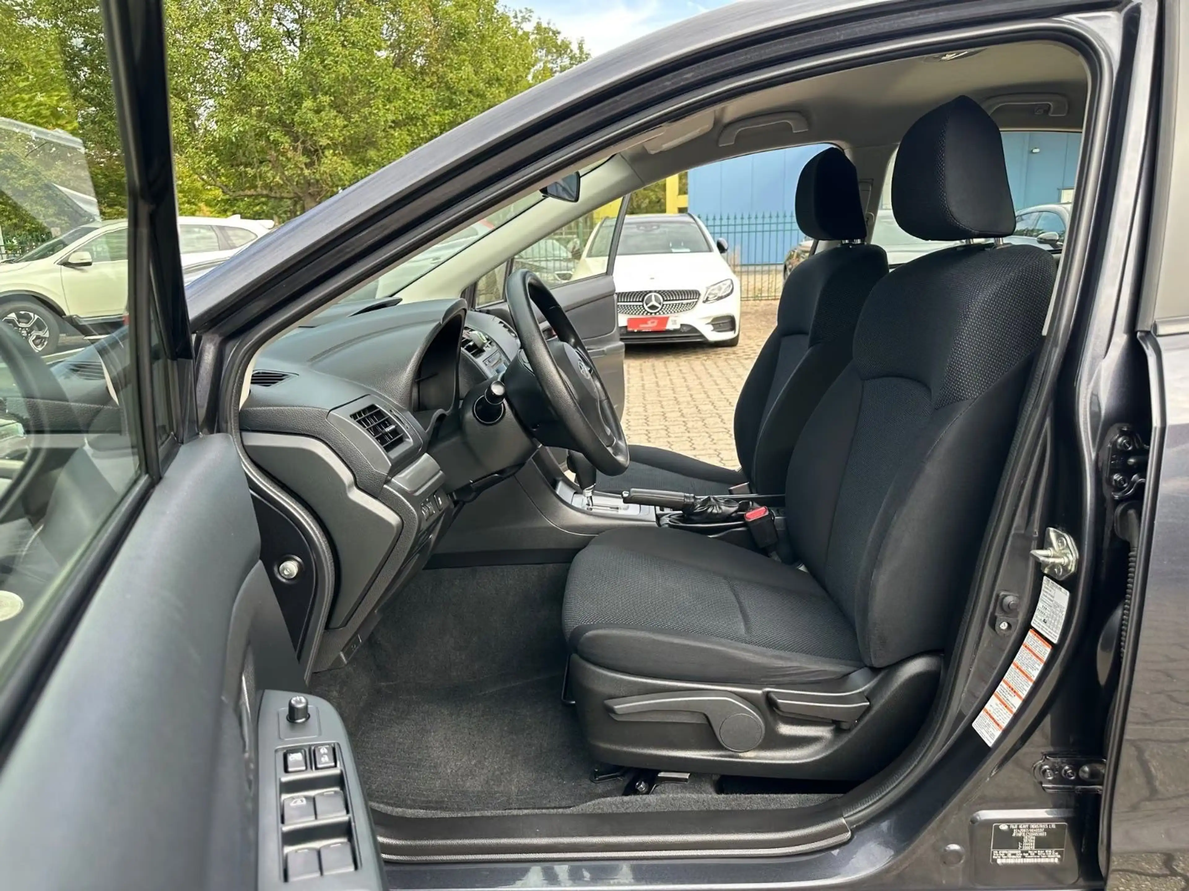 Subaru Impreza AUTOMATIK 4x4 1.Hand KLIMA Scheckheft — photo 10