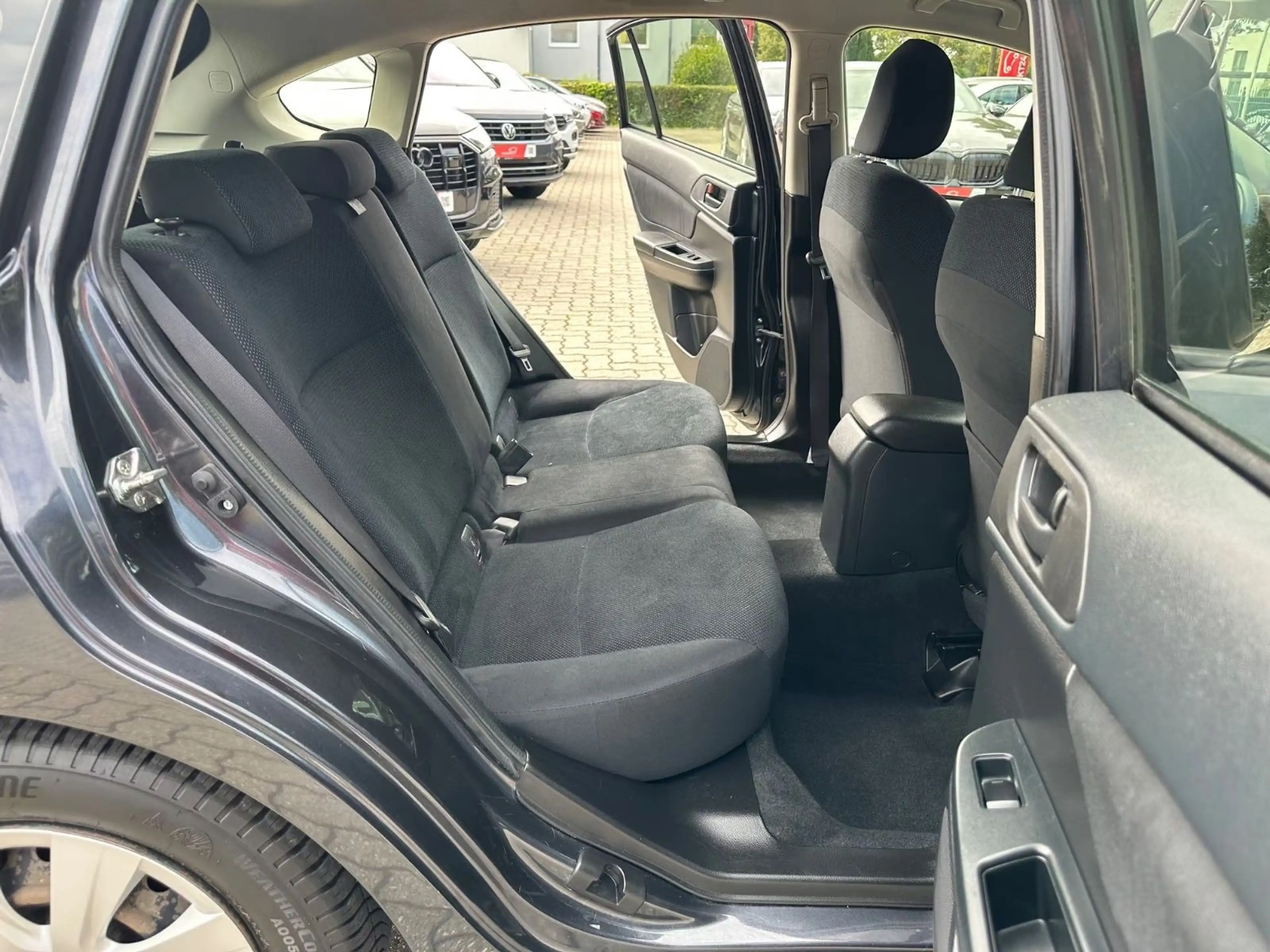 Subaru Impreza AUTOMATIK 4x4 1.Hand KLIMA Scheckheft — photo 13