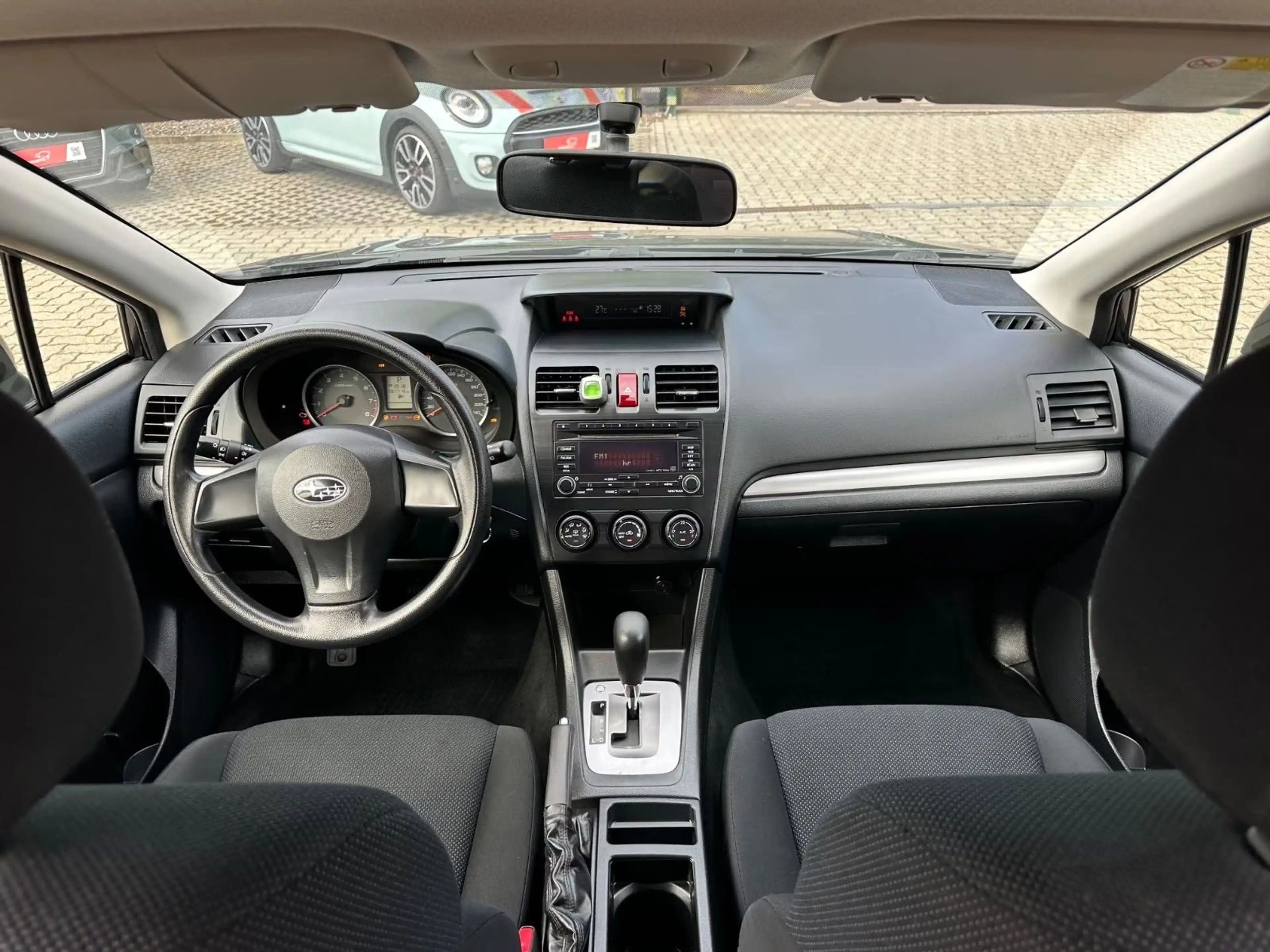 Subaru Impreza AUTOMATIK 4x4 1.Hand KLIMA Scheckheft — photo 9