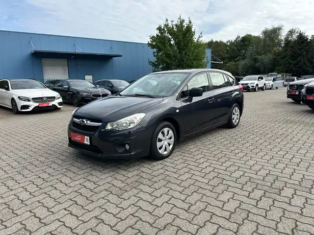 Subaru Impreza AUTOMATIK 4x4 1.Hand KLIMA Scheckheft