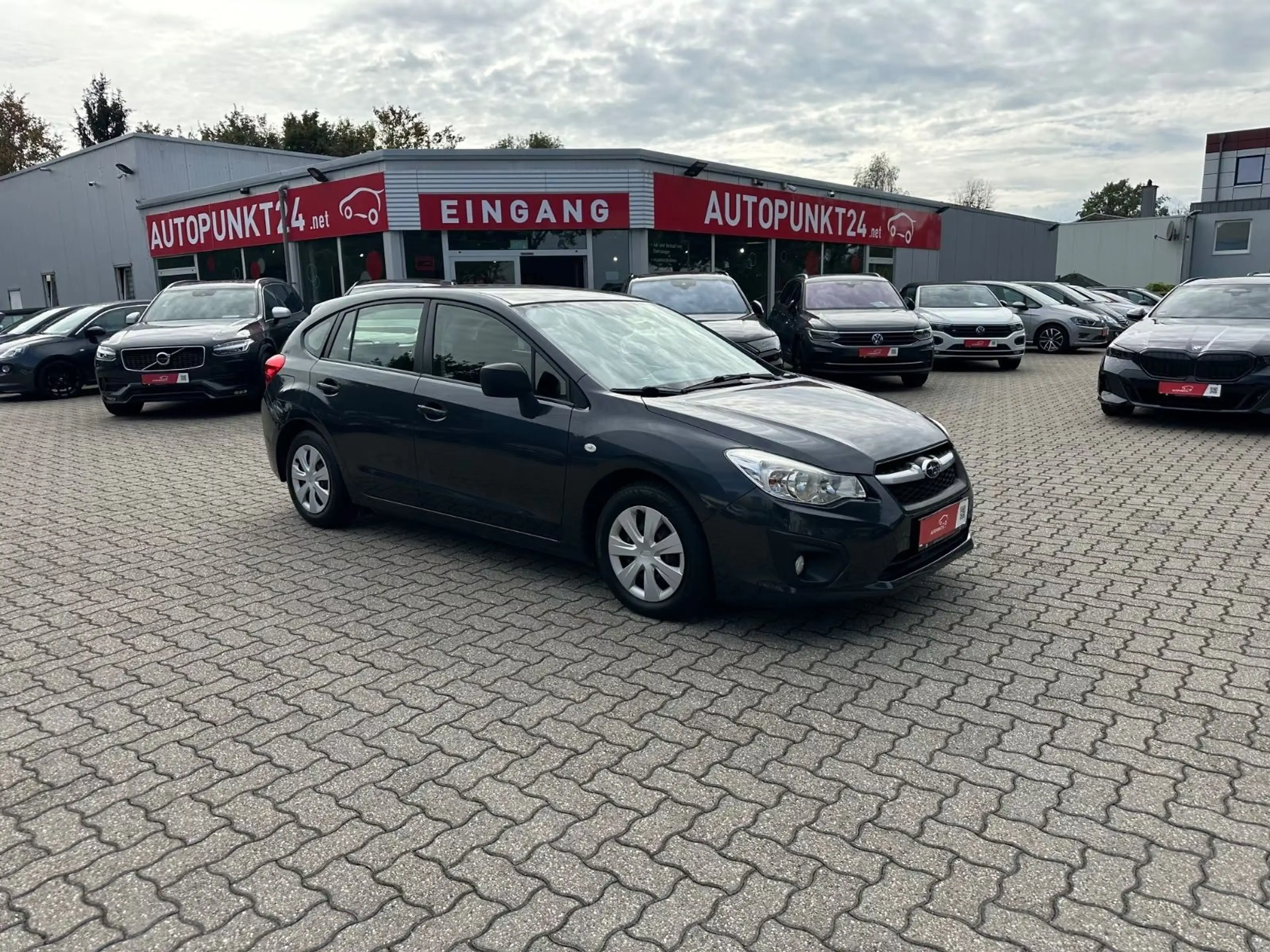 Subaru Impreza AUTOMATIK 4x4 1.Hand KLIMA Scheckheft — photo 4
