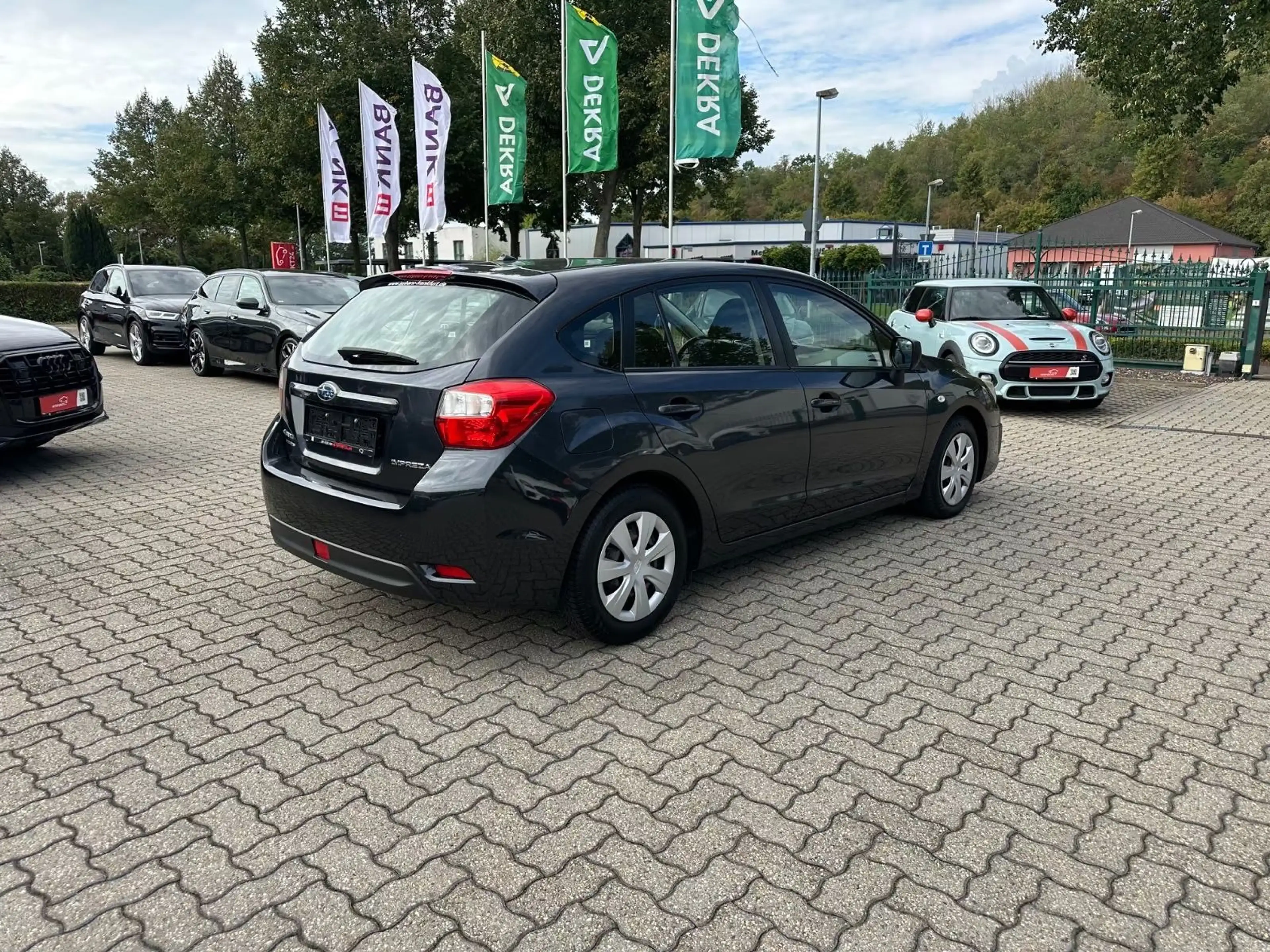 Subaru Impreza AUTOMATIK 4x4 1.Hand KLIMA Scheckheft — photo 2