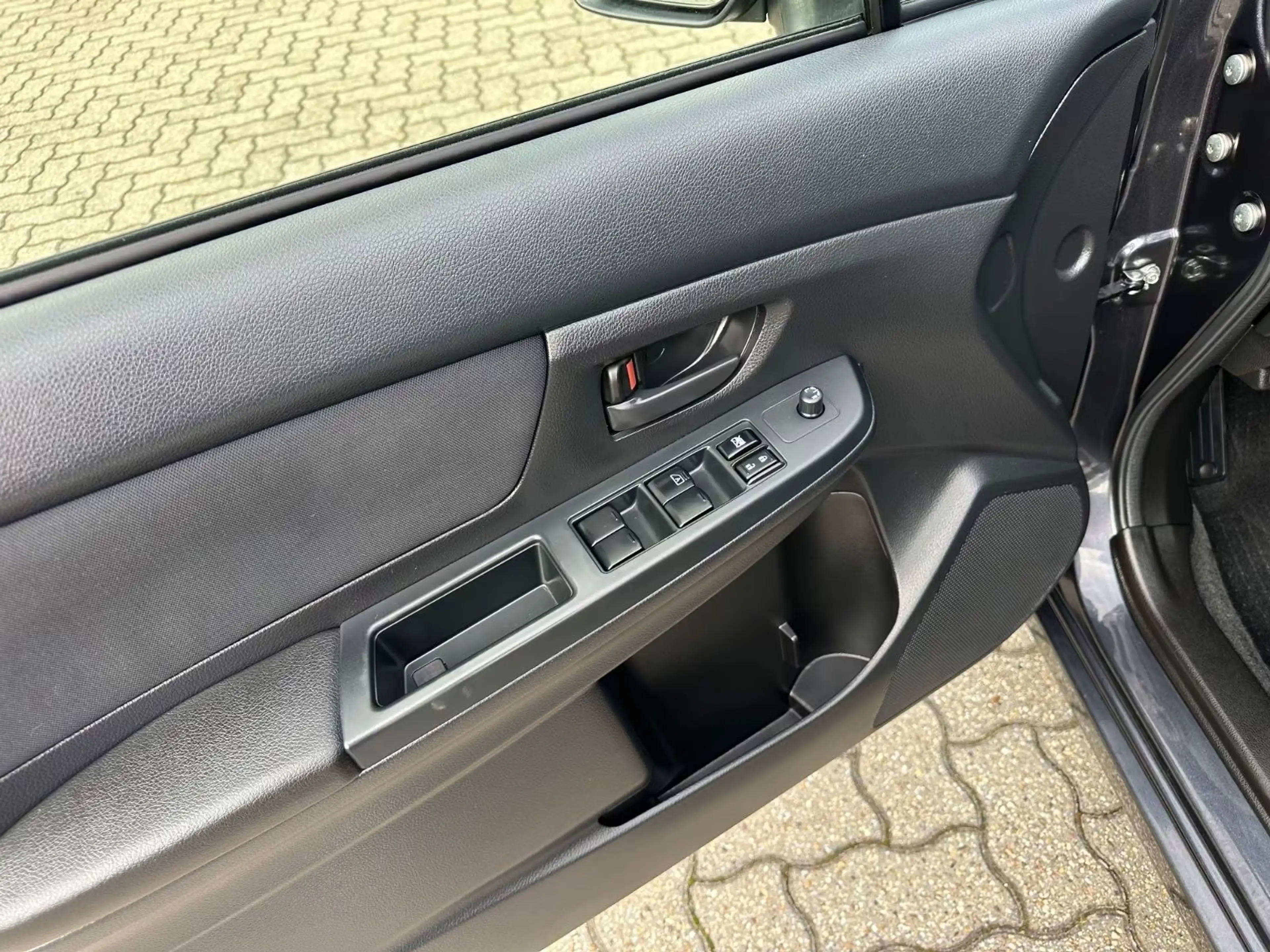 Subaru Impreza AUTOMATIK 4x4 1.Hand KLIMA Scheckheft — photo 21