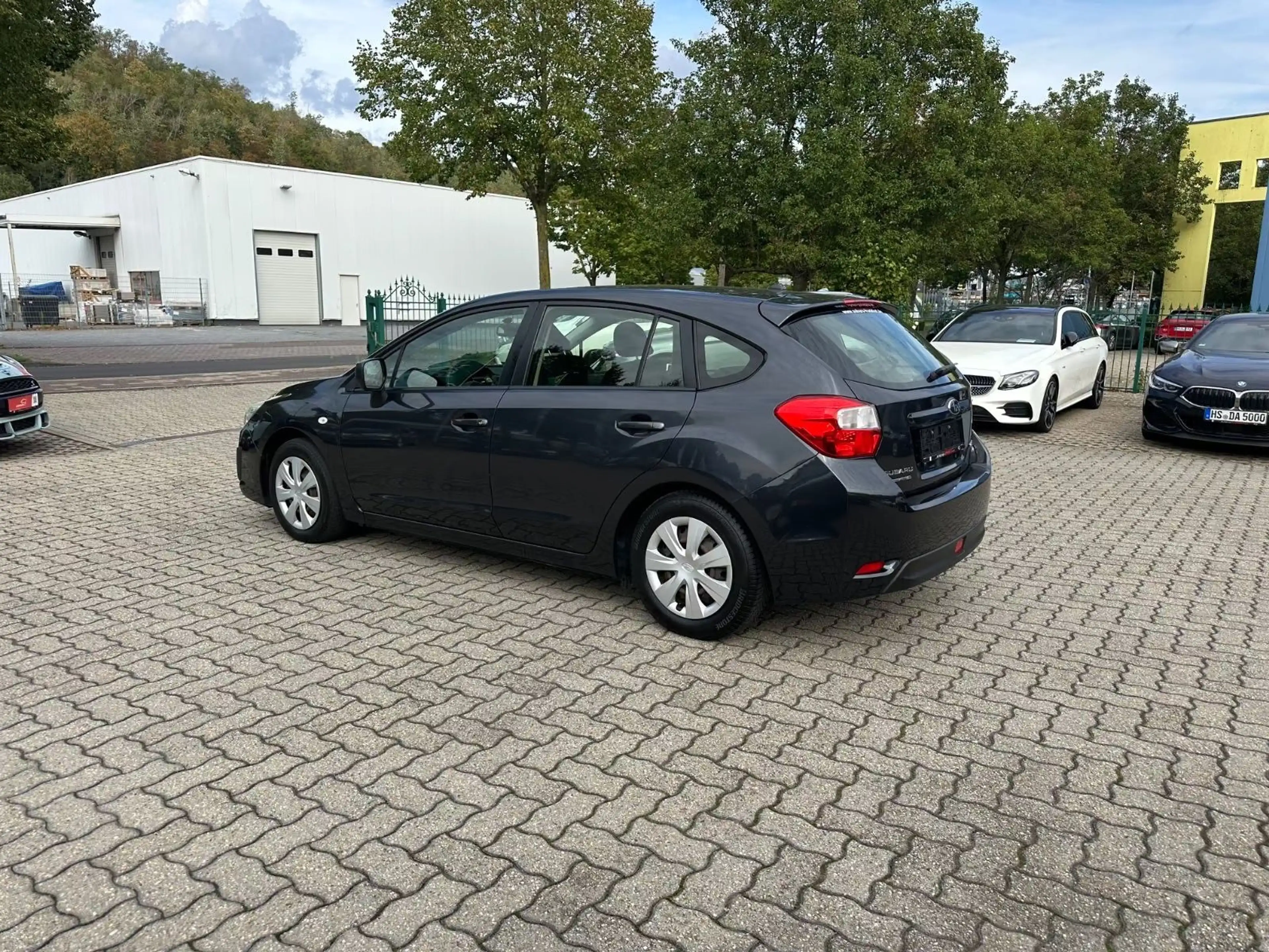 Subaru Impreza AUTOMATIK 4x4 1.Hand KLIMA Scheckheft — photo 5