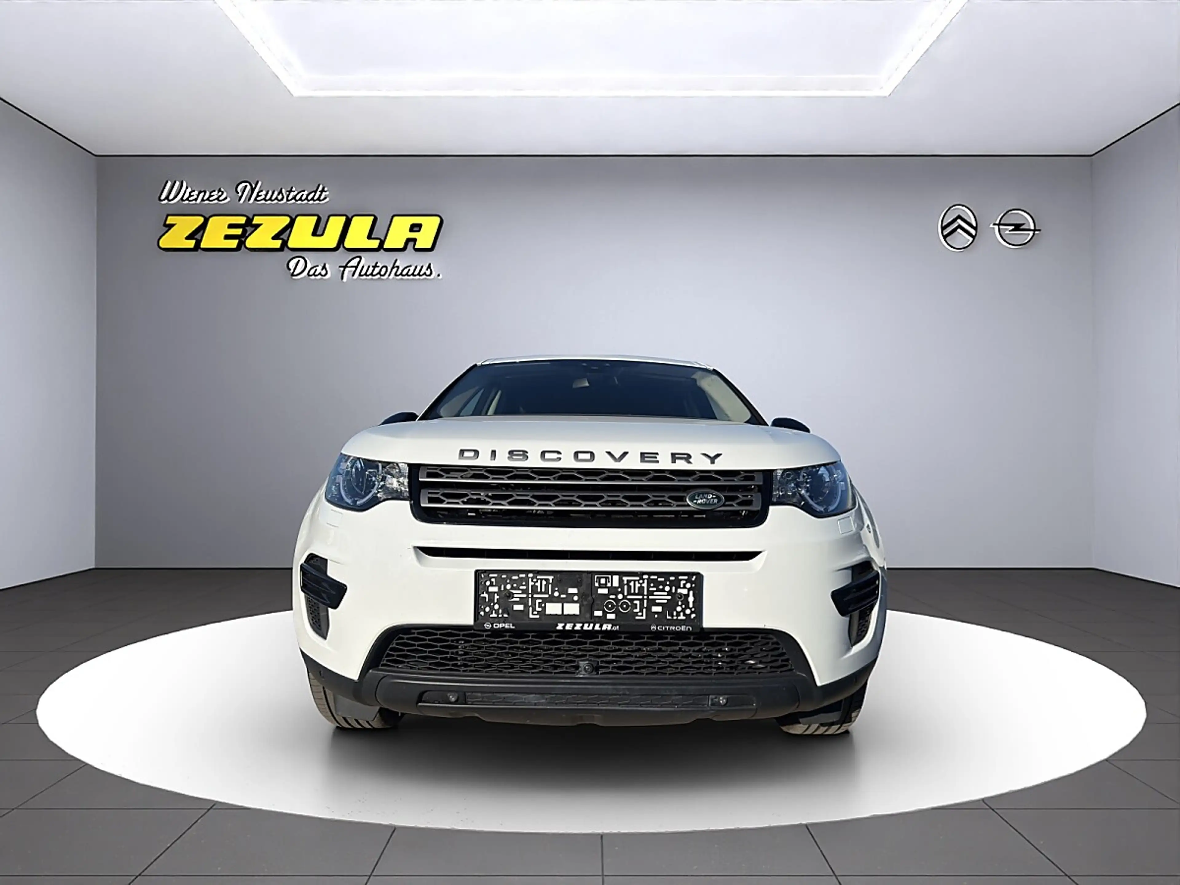 Land Rover Discovery Sport 2,0 TD4 150 4WD Pure — photo 8