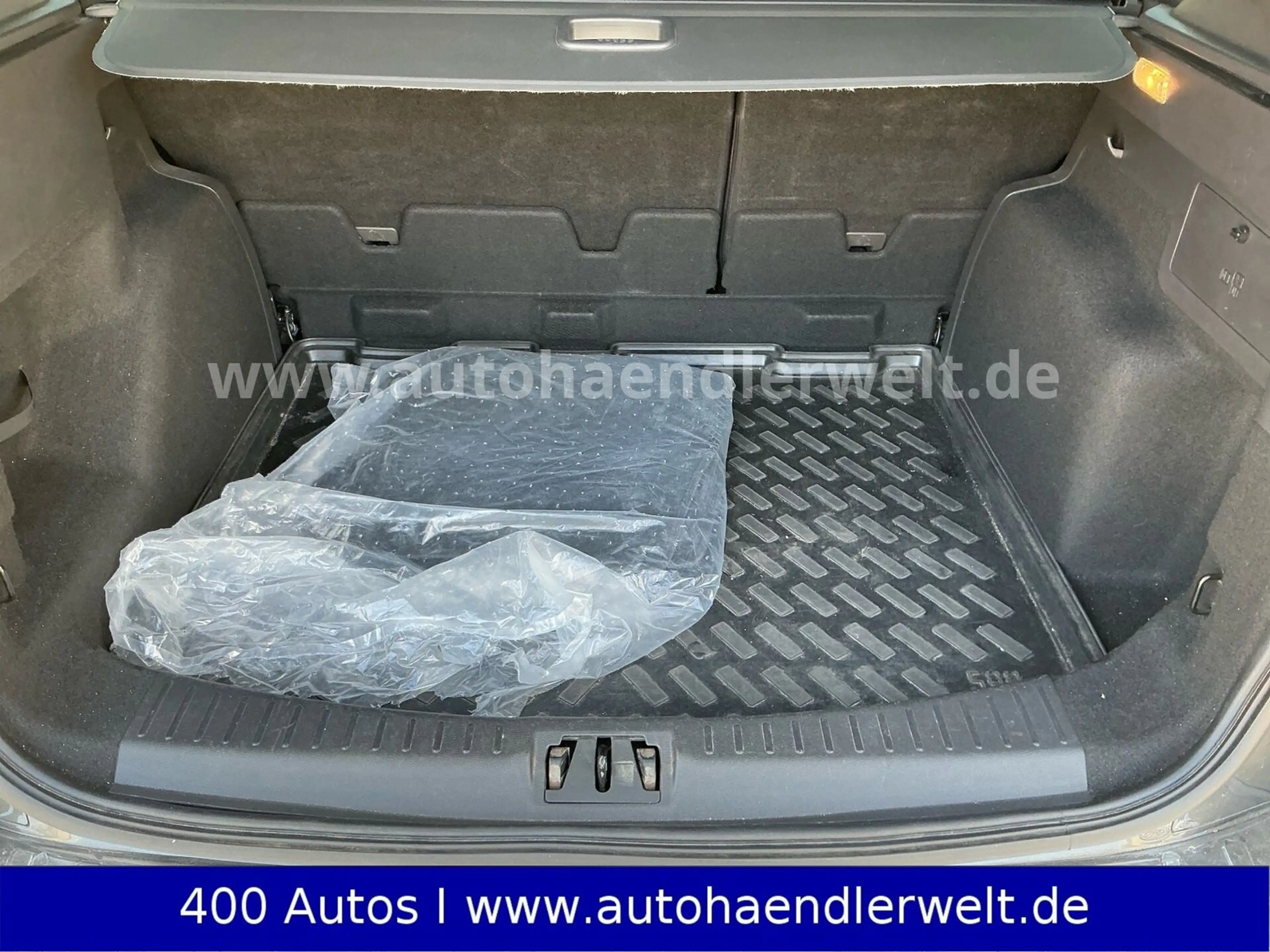 Ford Kuga 1.5 EcoBoost ST-Line 4x4 Aut. Navi Bi-Xenon — photo 8