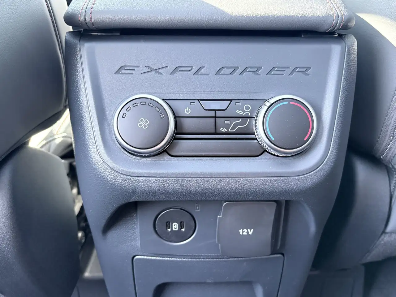 Ford Explorer fotografie Ford Explorer