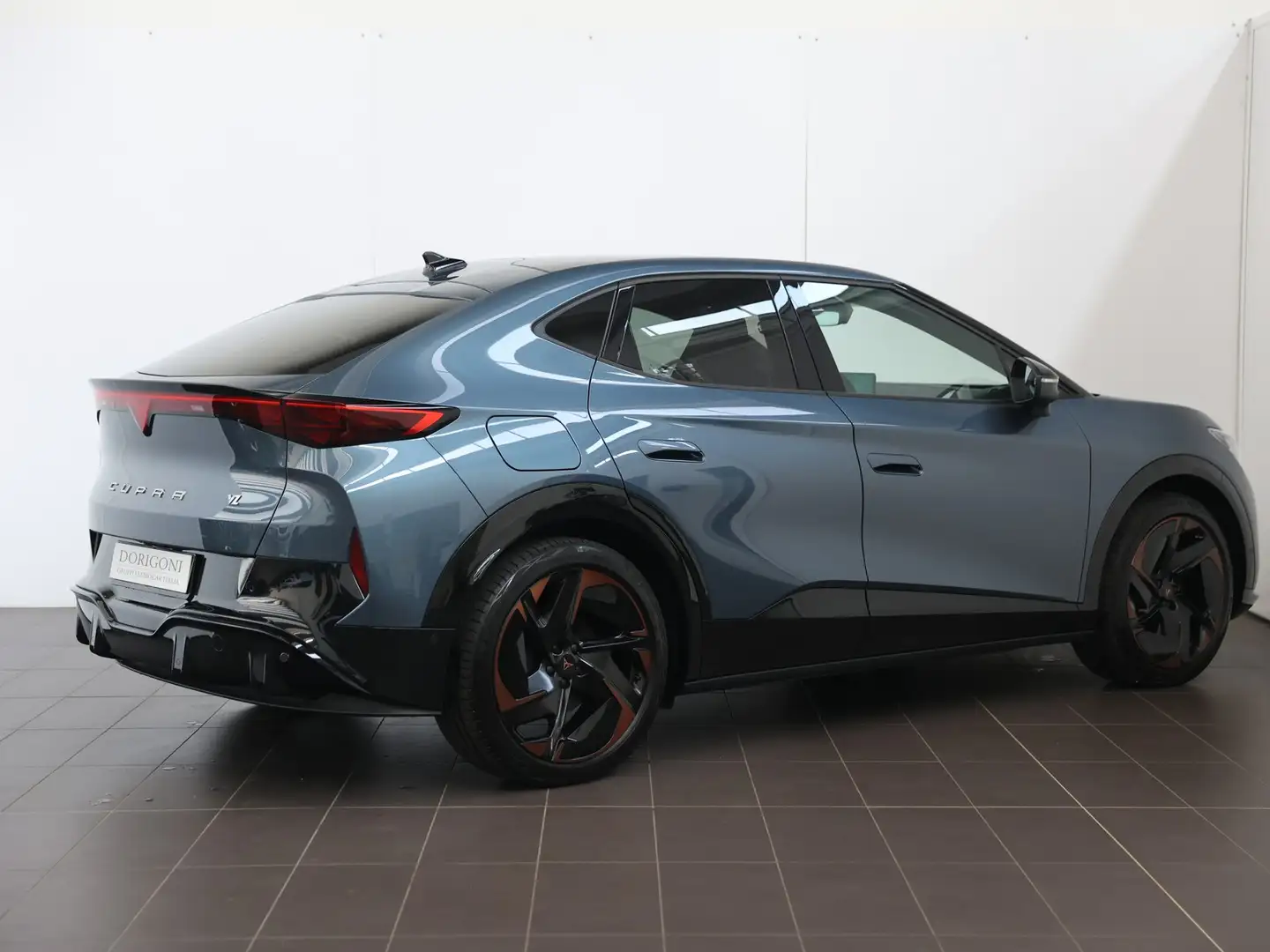 CUPRA Tavascan 77kwh vz adrenaline awd Blu/Azzurro - 2