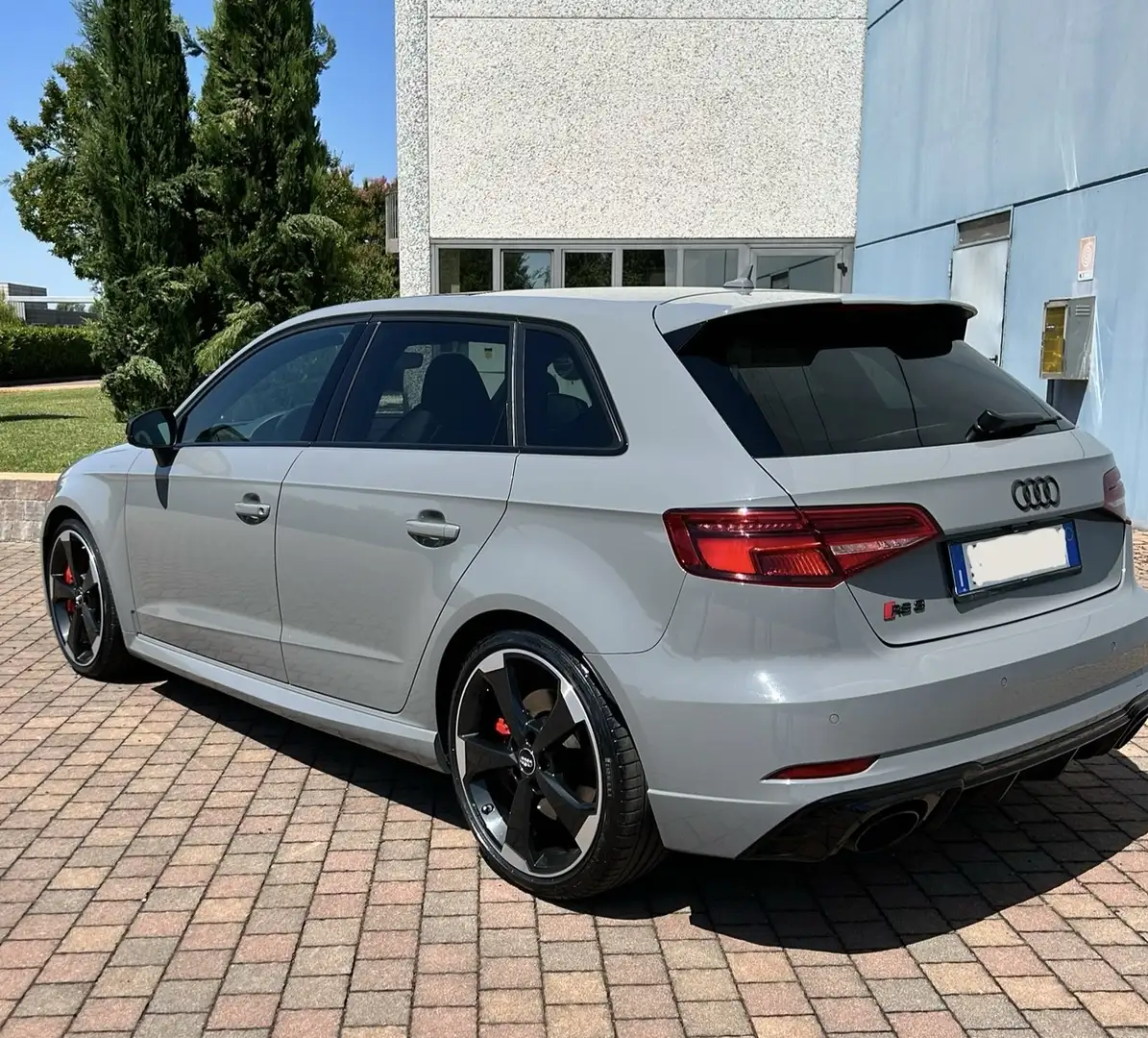 Audi RS3 Sportback 2.5 tfsi quattro s-tronic - 1