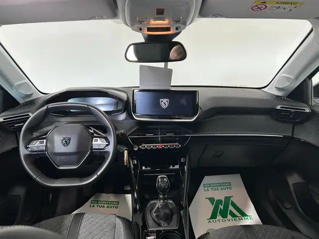 Peugeot 208 view 12