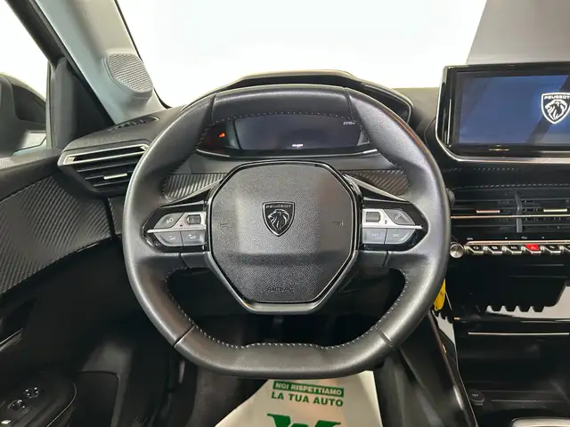 Peugeot 208 view 15