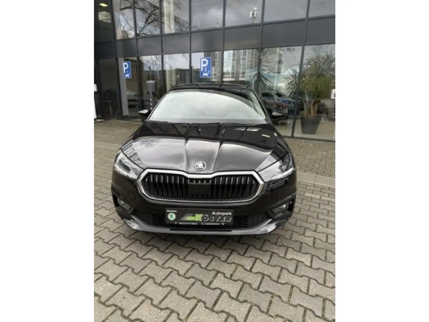 Skoda Fabia Ambition 1,0 TSI Navi Funktion Spurwechsel Schwarz - 2