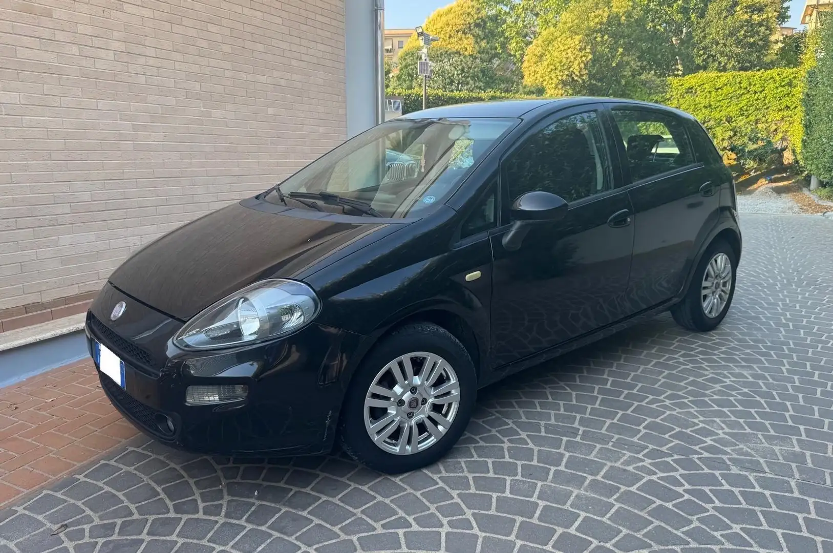 Fiat Punto Punto III 2012 5p 1.3 mjt II 16v Lounge 75cv E5+ Чорний - 1