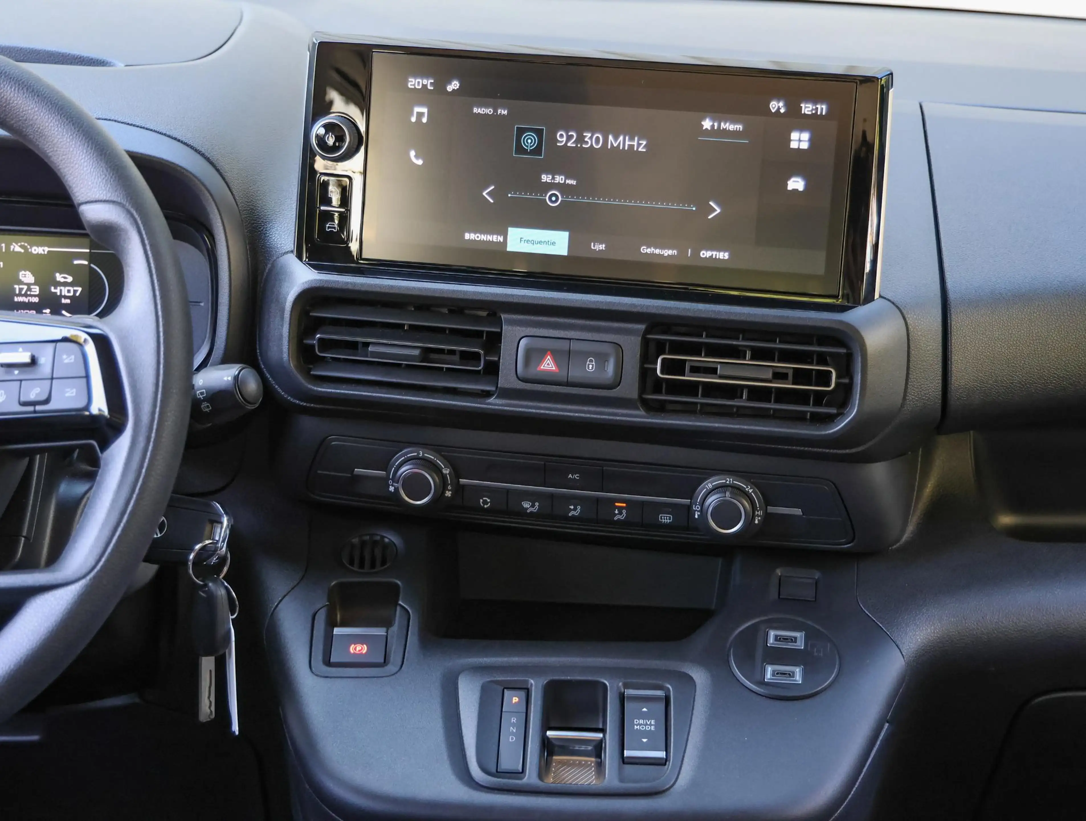 Citroen Berlingo ë-Berlingo Feel L1 50 kWh 136pk | ACCU 98% | Apple — photo 13
