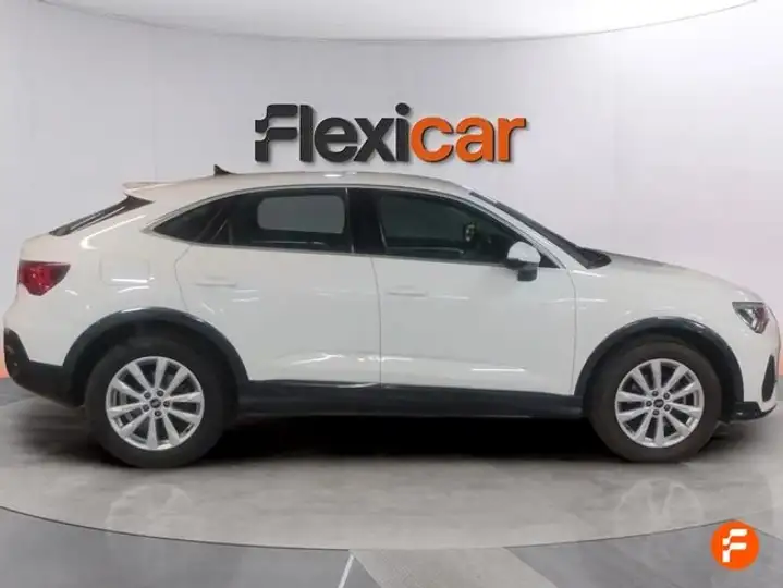 Audi Q3 Advanced 35 TDI 2022, foto 3