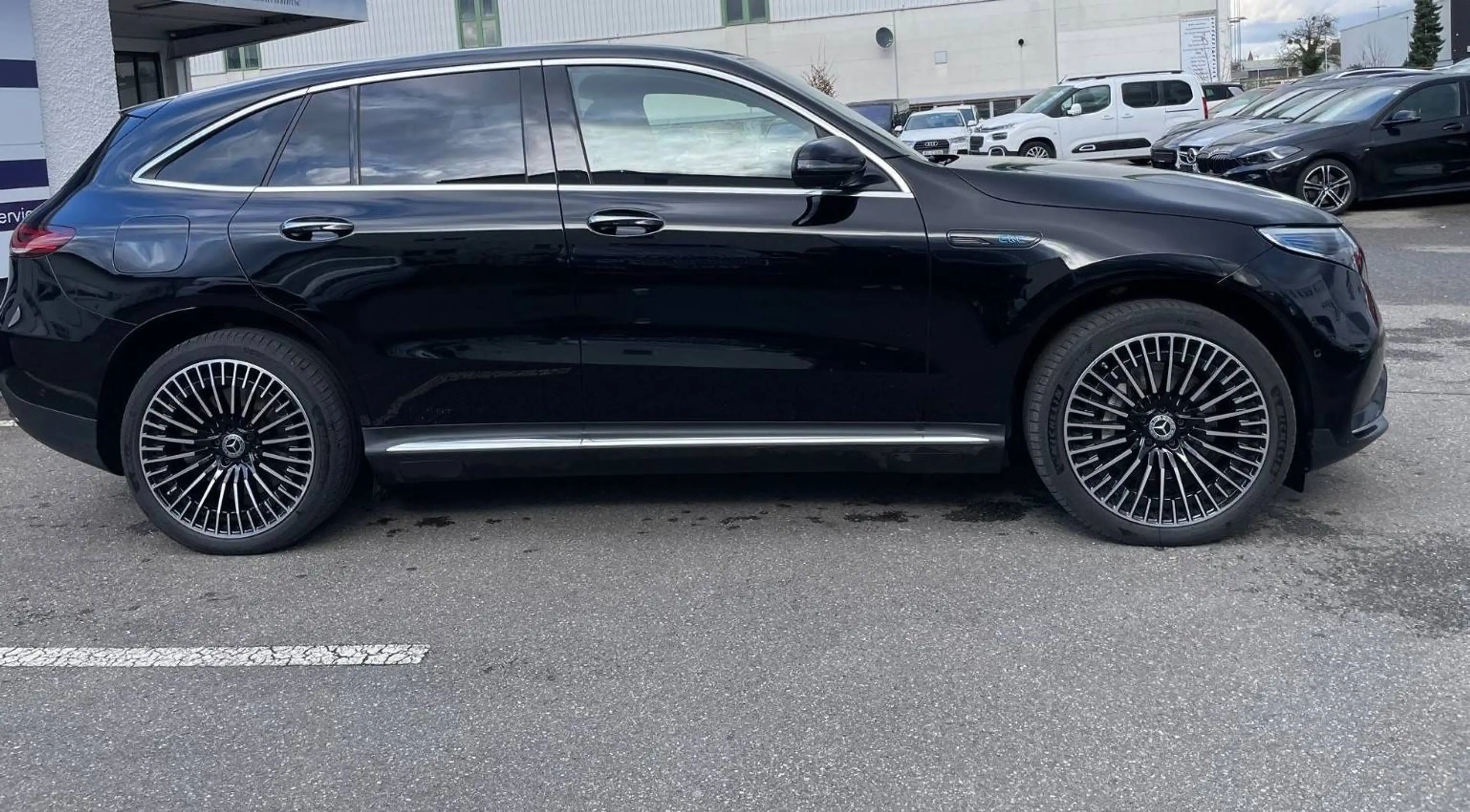 Mercedes-Benz EQC 400 EQC 400 4Matic (293.890) — photo 10