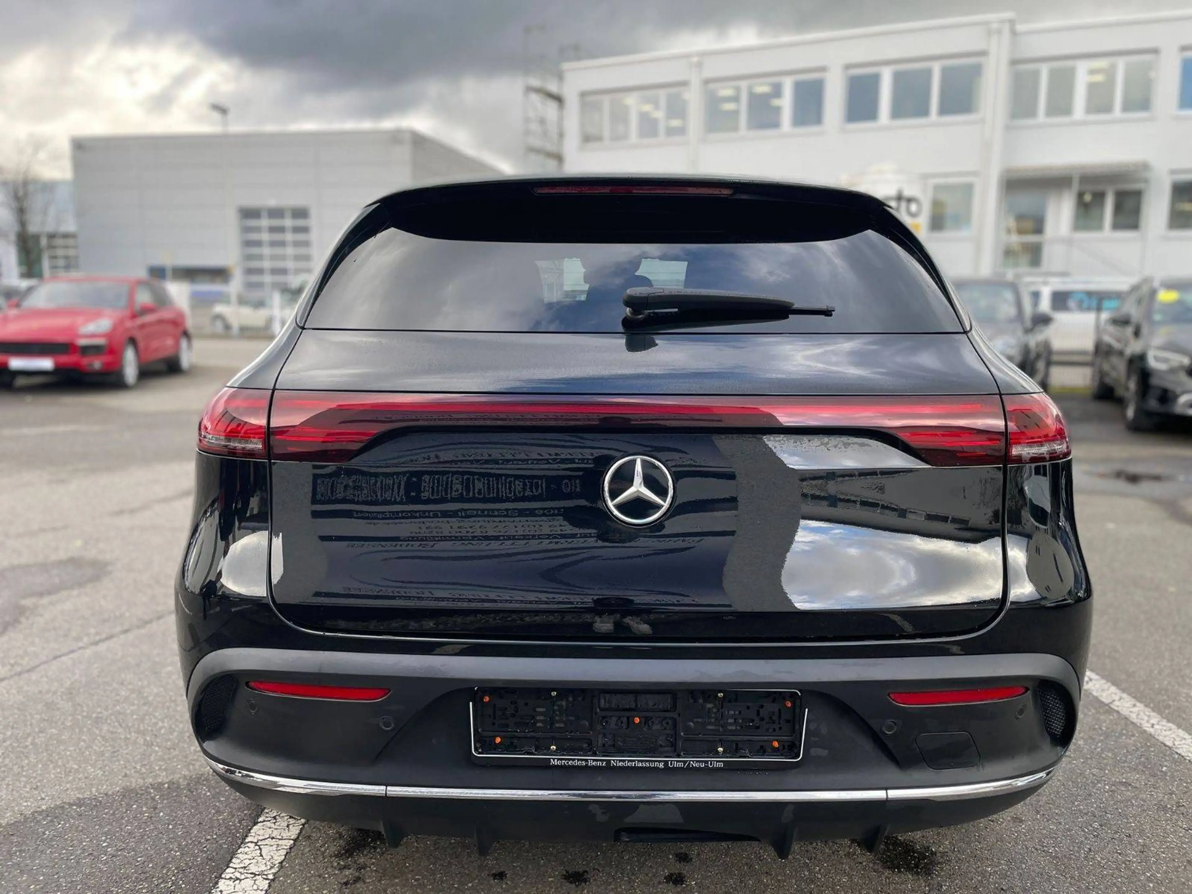 Mercedes-Benz EQC 400 EQC 400 4Matic (293.890) — photo 4