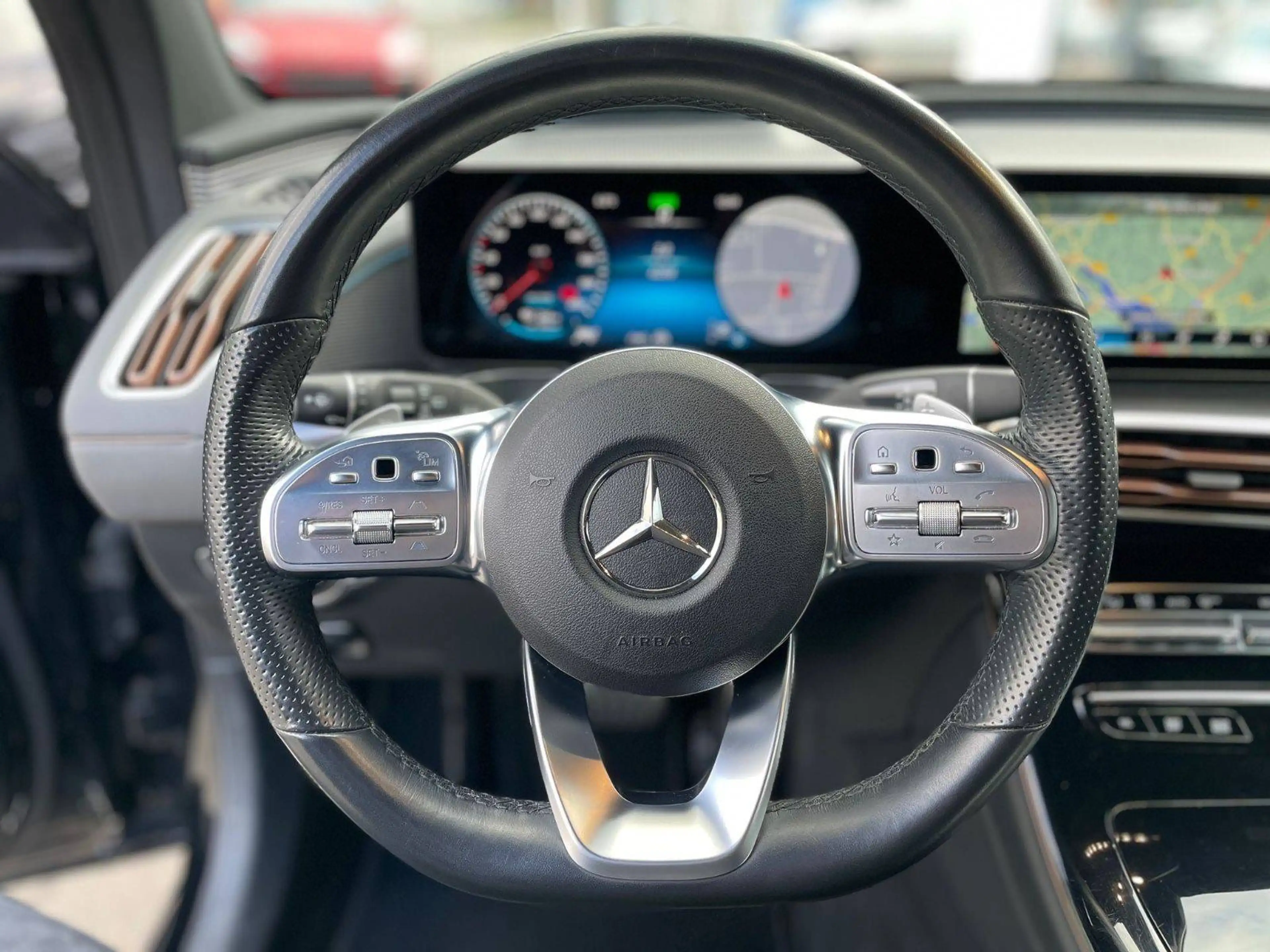 Mercedes-Benz EQC 400 EQC 400 4Matic (293.890) — photo 11
