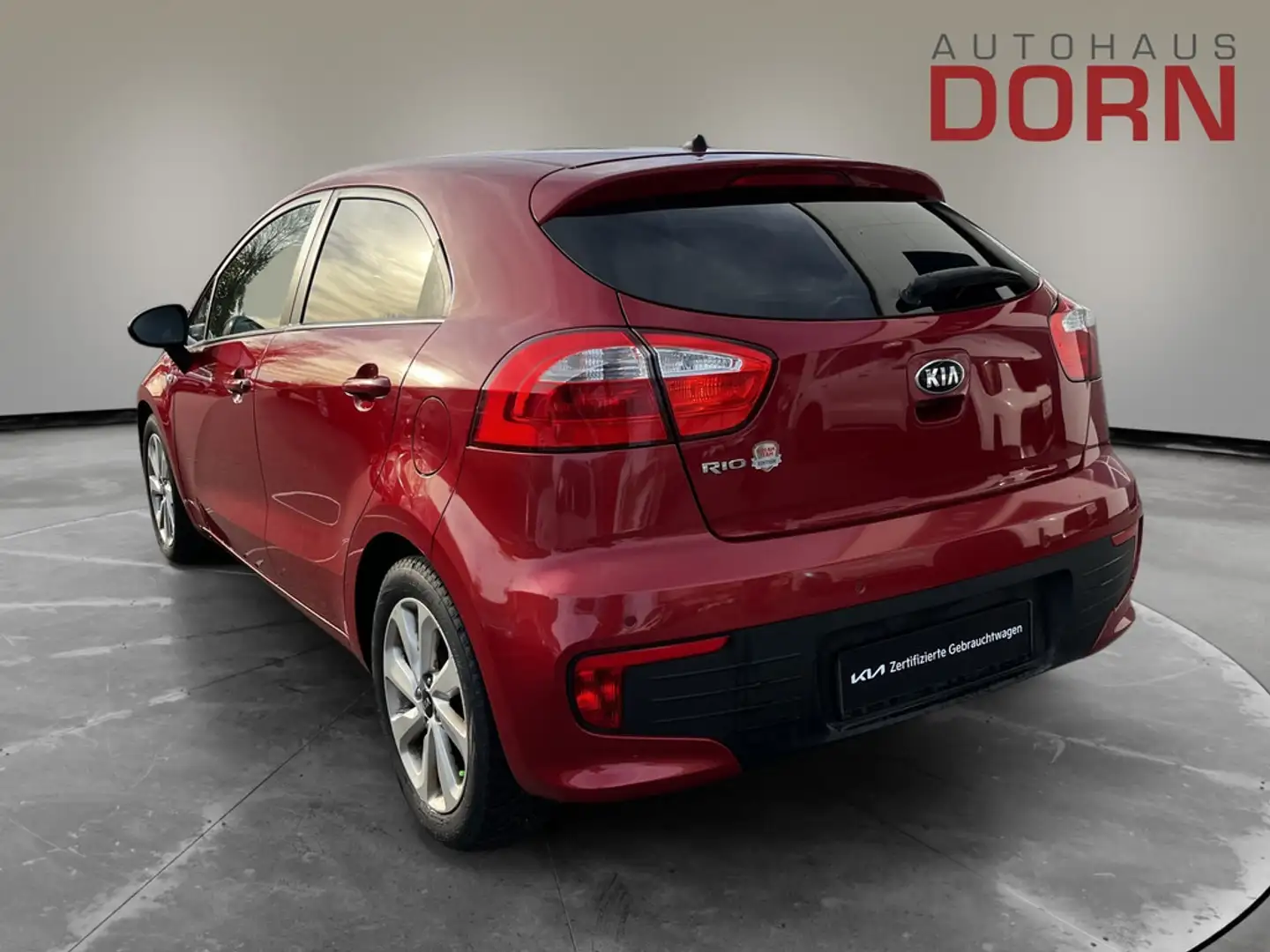 Kia Rio Dream Team 1.4 Rot - 2