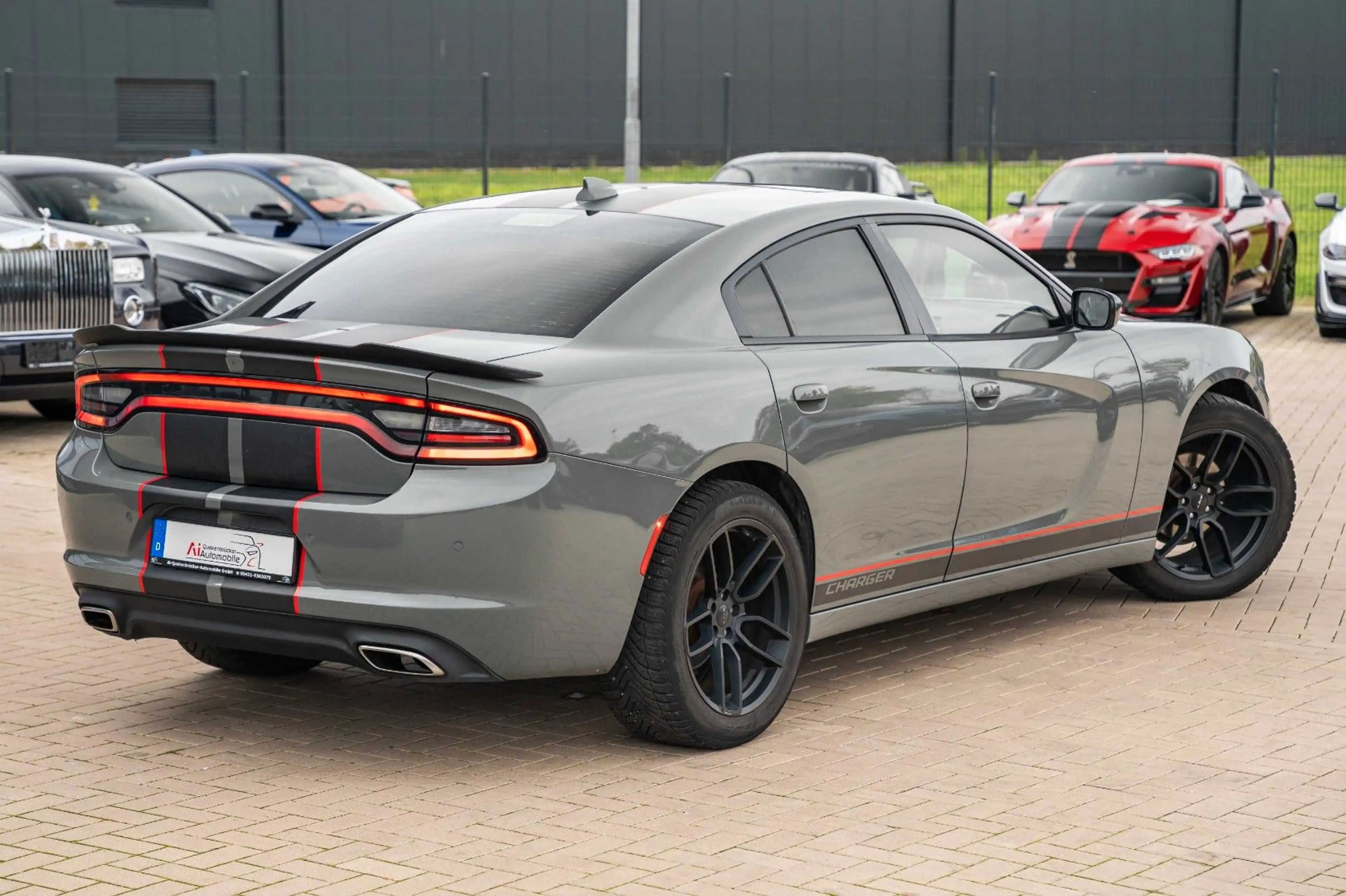 Dodge Charger SXT 3.6 SCHEBEDACH LEDER VOLLLLLL — photo 13