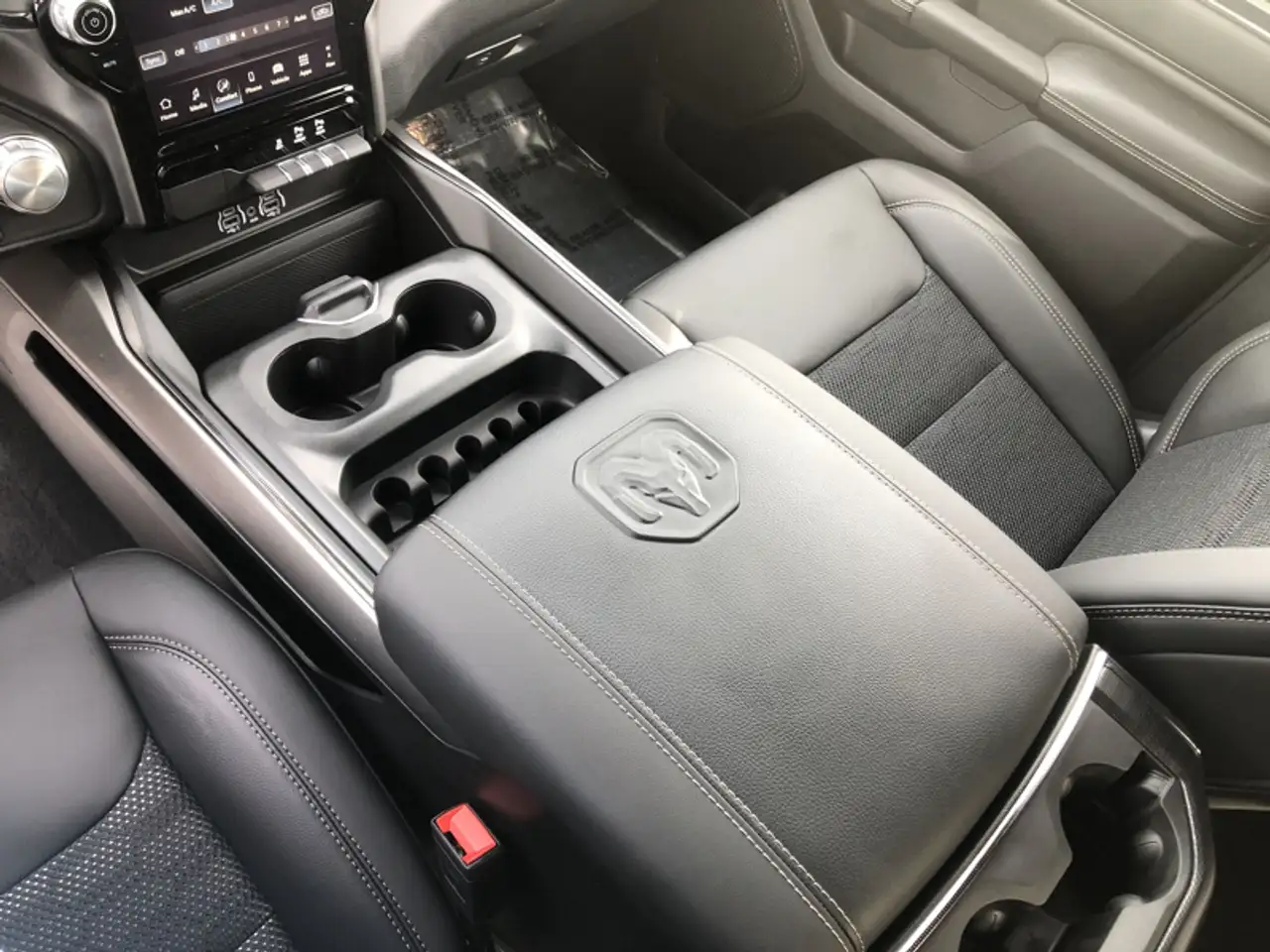 RAM 1500 photo RAM 1500