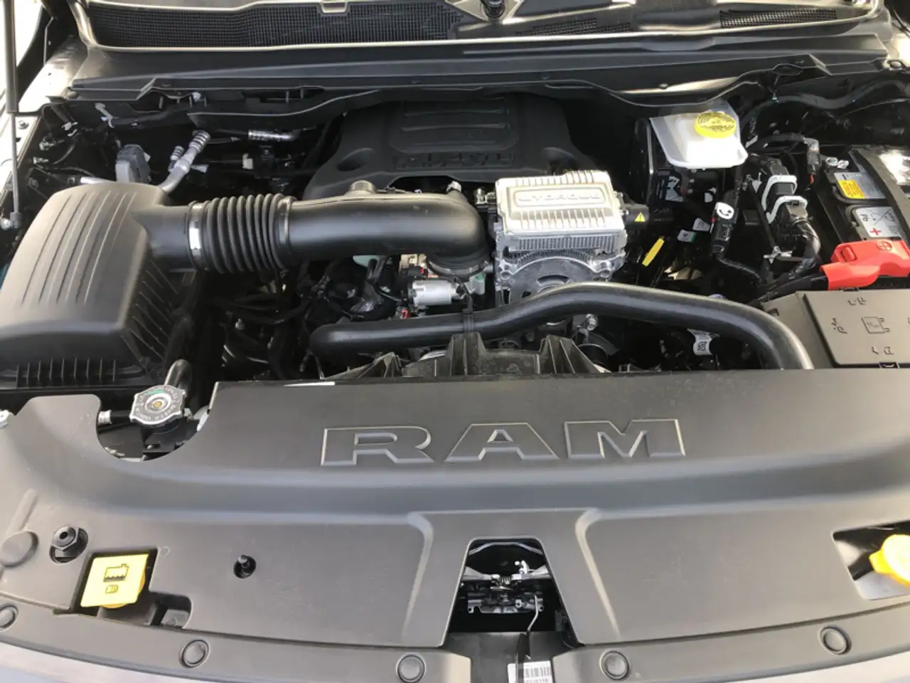 RAM 1500 photo RAM 1500