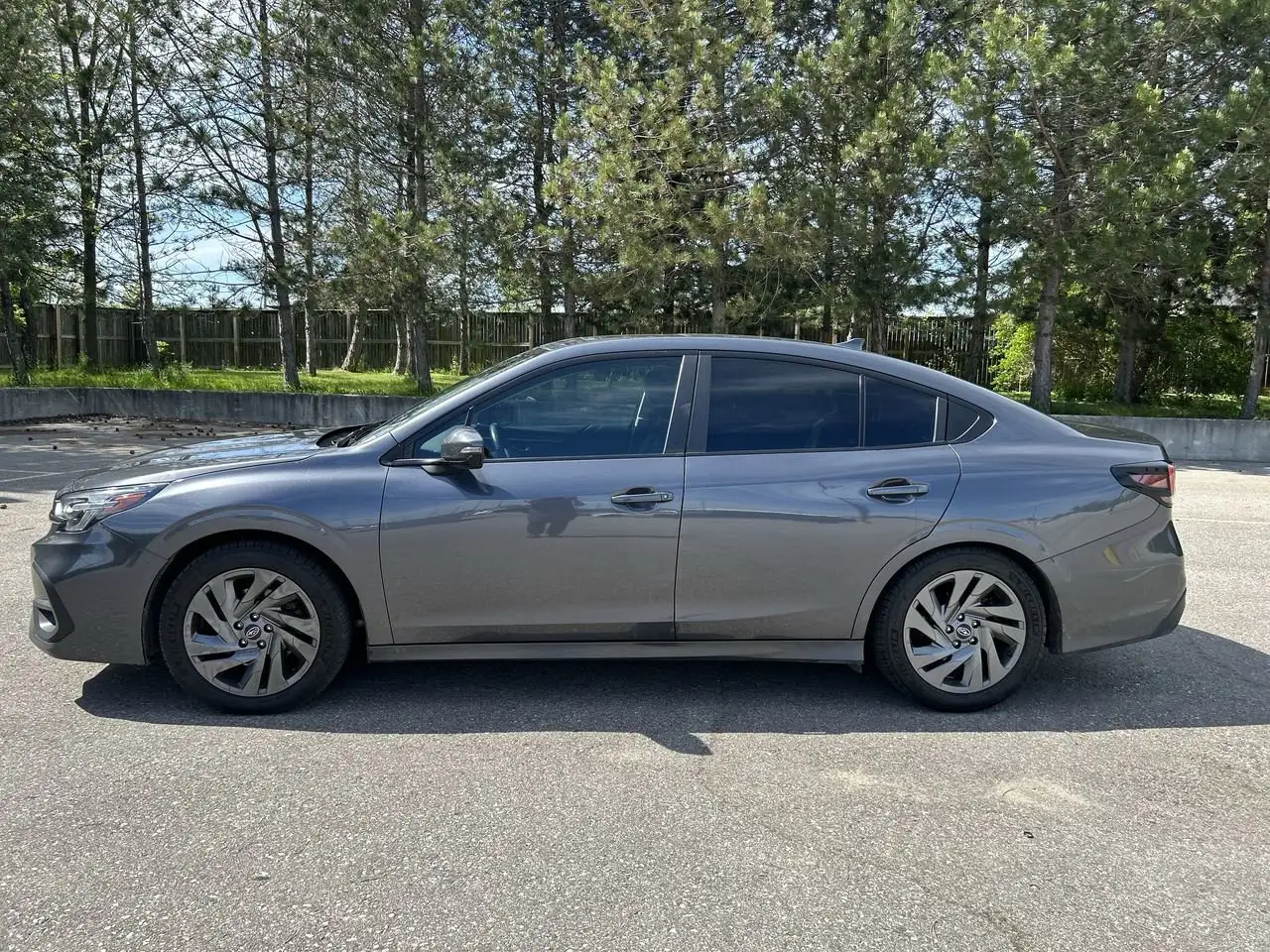 Subaru Legacy снимка Subaru Legacy