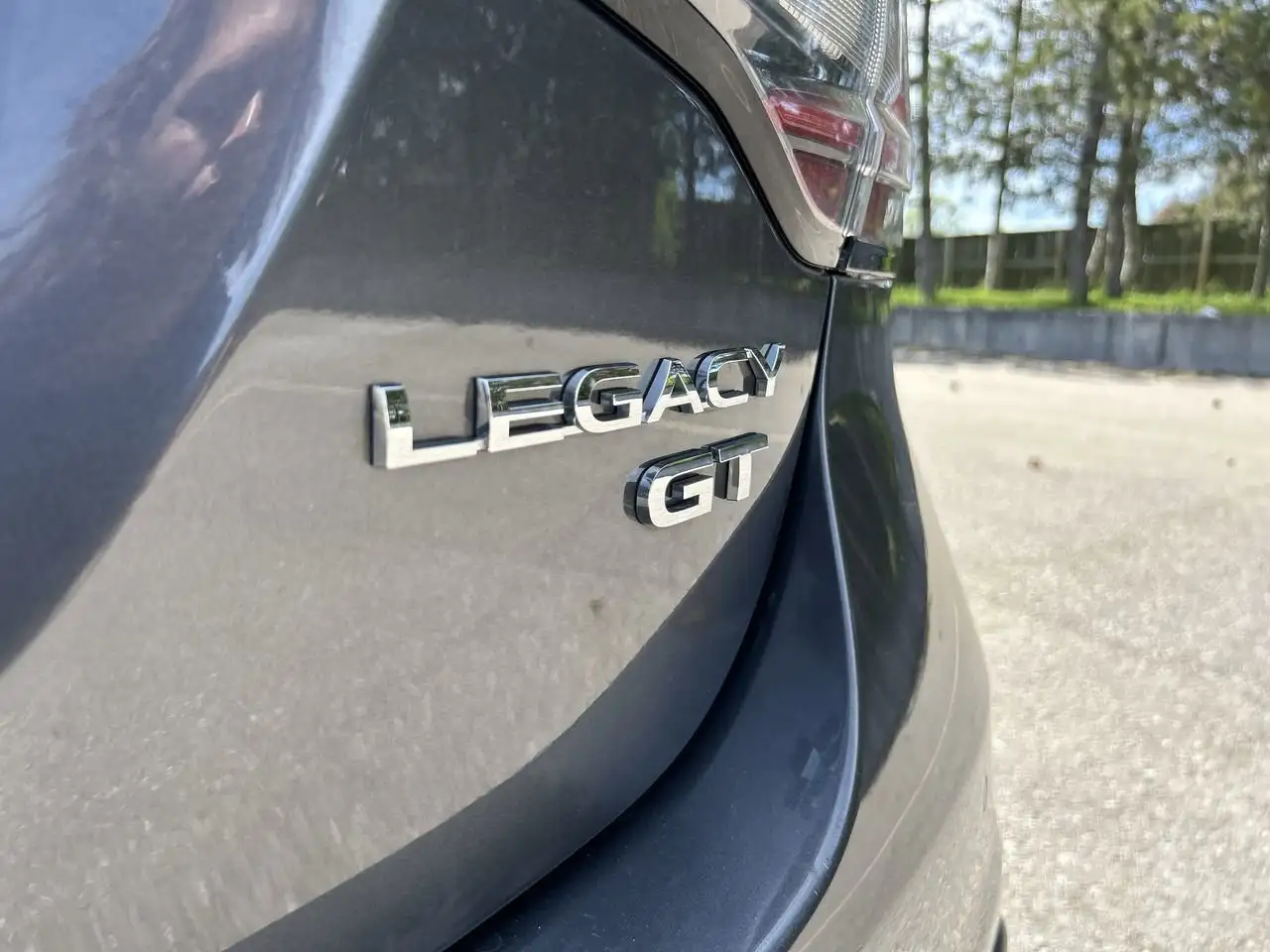 Subaru Legacy снимка Subaru Legacy