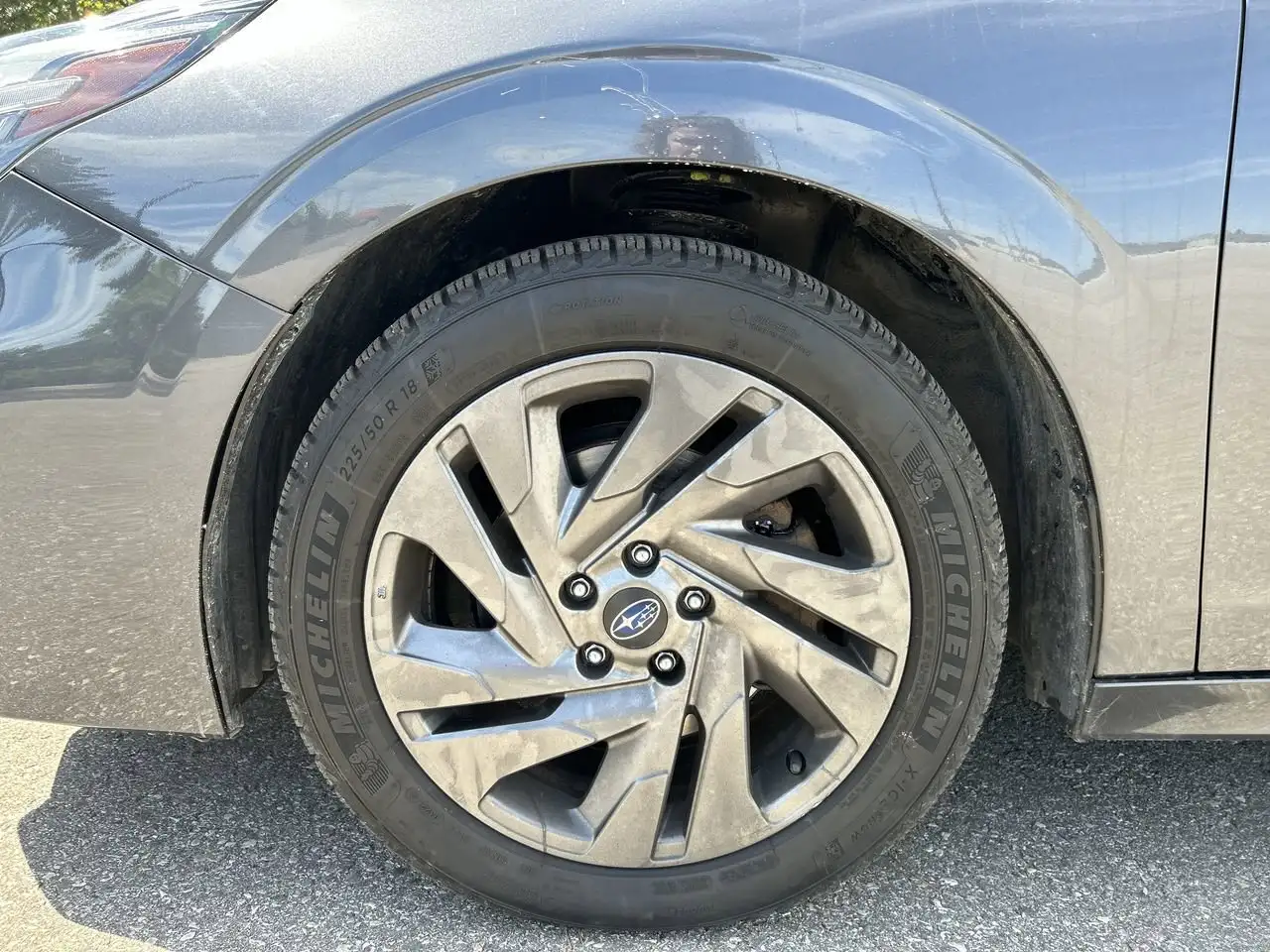 Subaru Legacy снимка Subaru Legacy