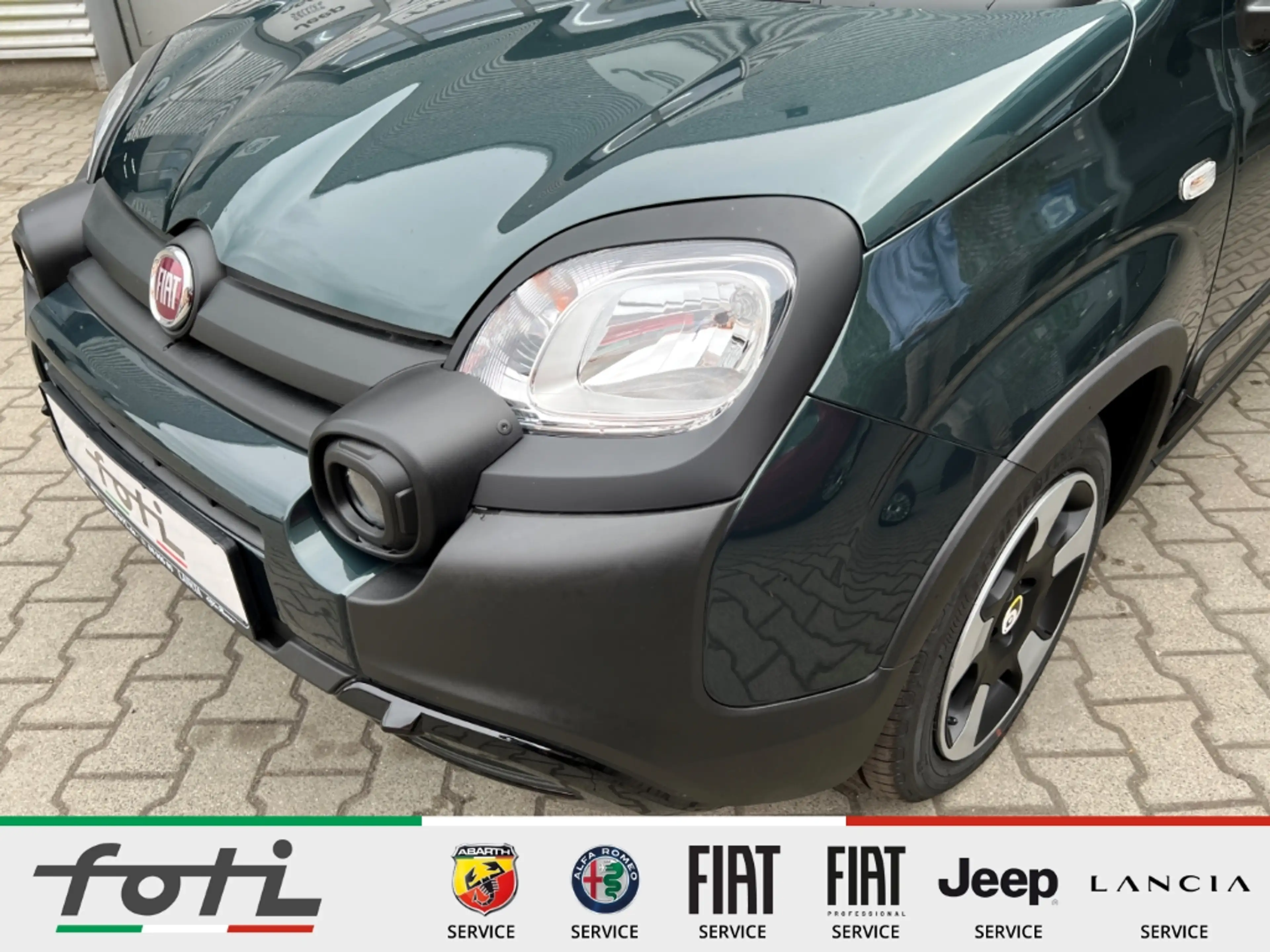 Fiat New Panda 1.0 GSE Hybrid 65PS Cross Car Play PDC — photo 3