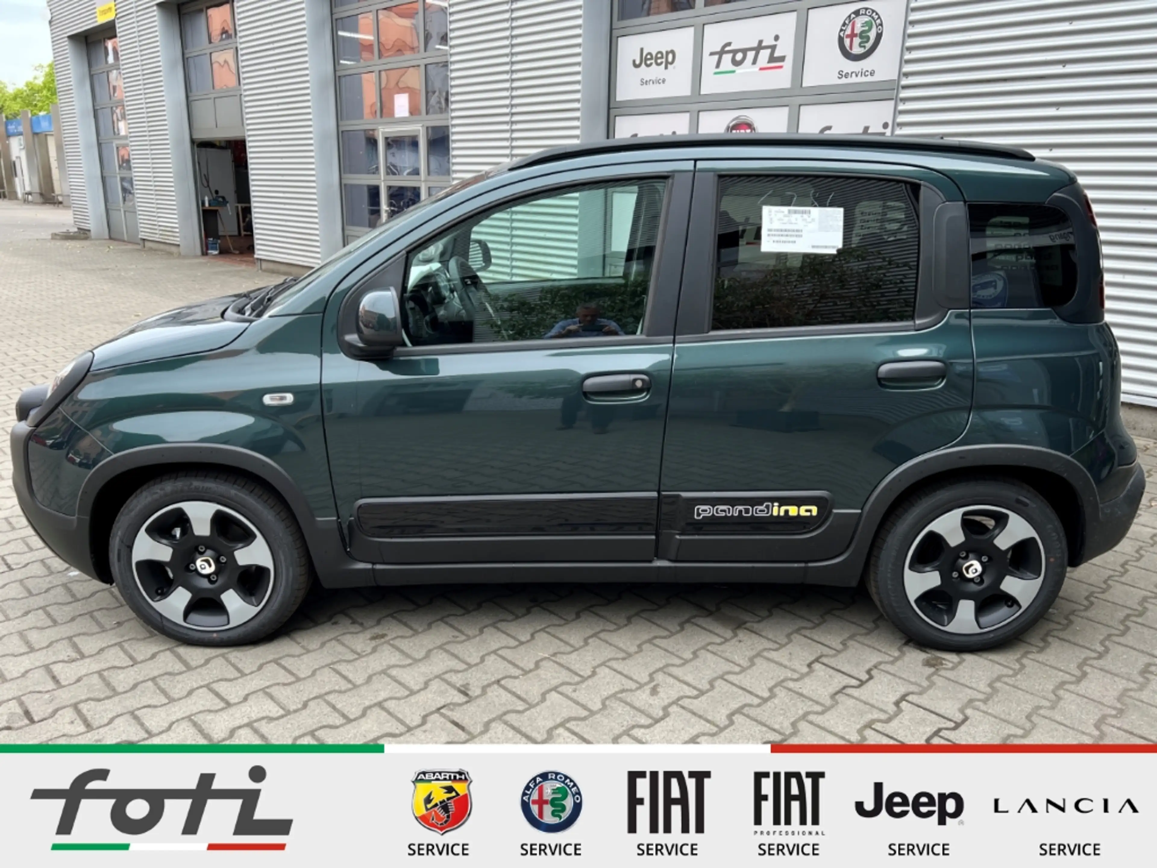 Fiat New Panda 1.0 GSE Hybrid 65PS Cross Car Play PDC — photo 5