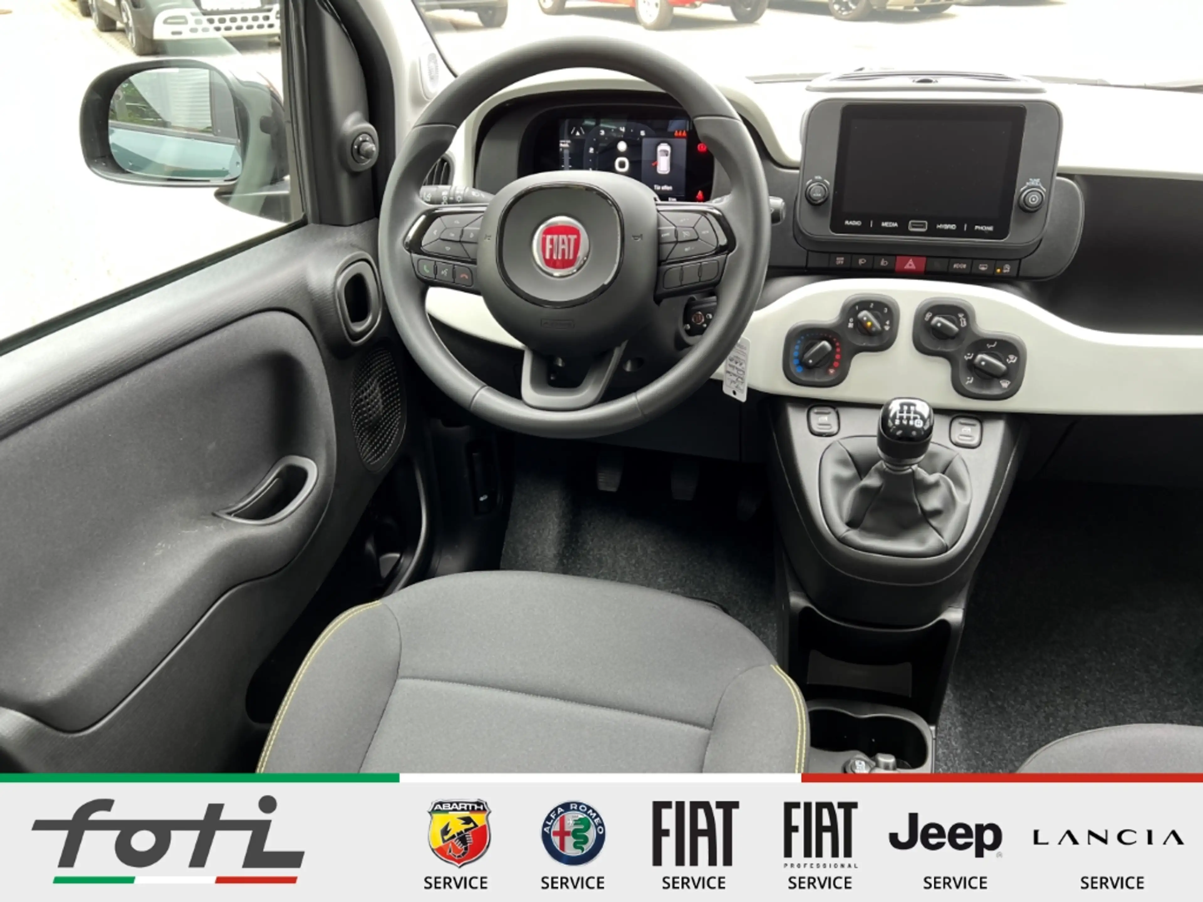 Fiat New Panda 1.0 GSE Hybrid 65PS Cross Car Play PDC — photo 15