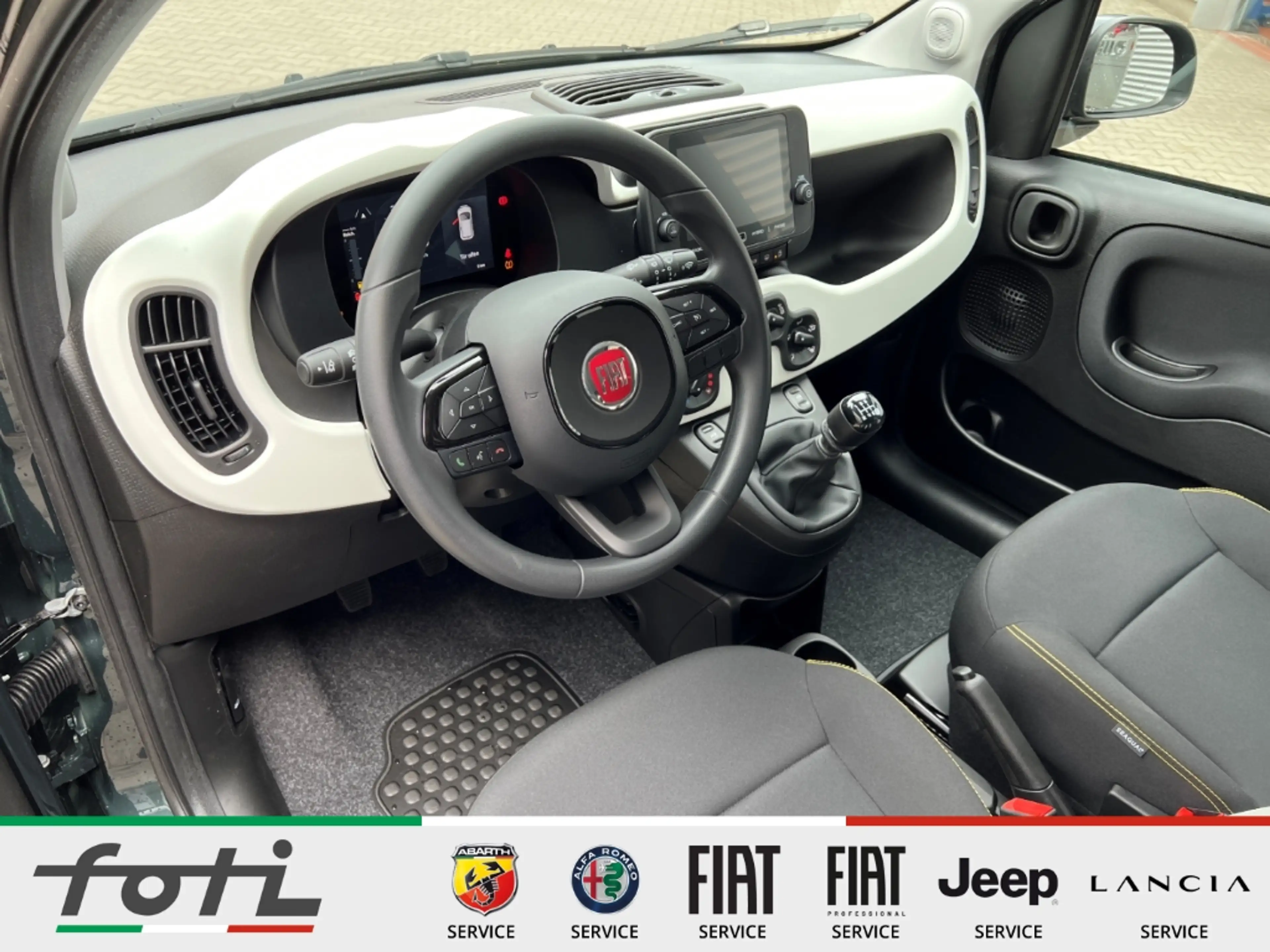 Fiat New Panda 1.0 GSE Hybrid 65PS Cross Car Play PDC — photo 11