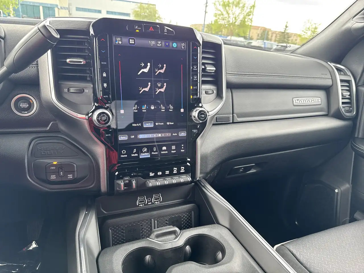RAM 2500 снимка RAM 2500
