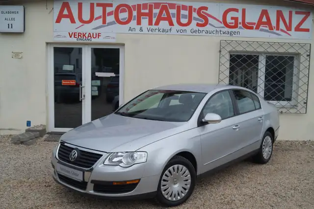 Volkswagen Passat Trendline 2.Hand*48000km*SHZ*