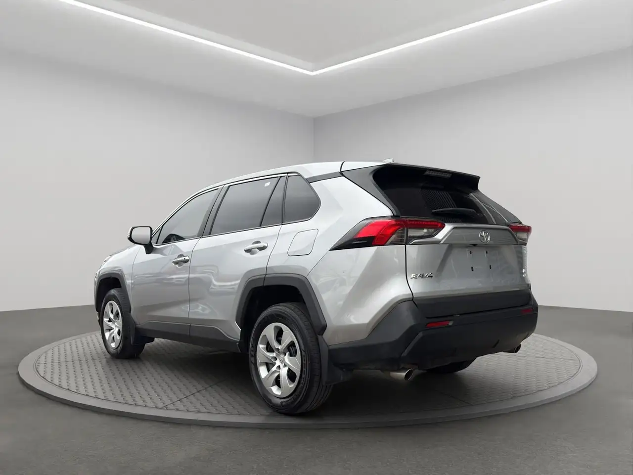 Toyota RAV 4 снимка Toyota RAV 4