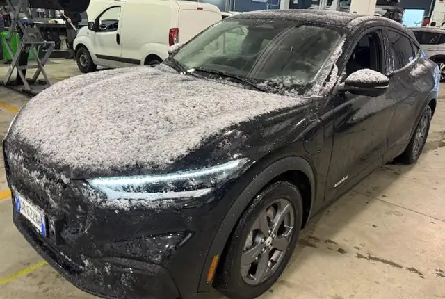 Ford Mustang Mach-E standard range rwd 269cv auto