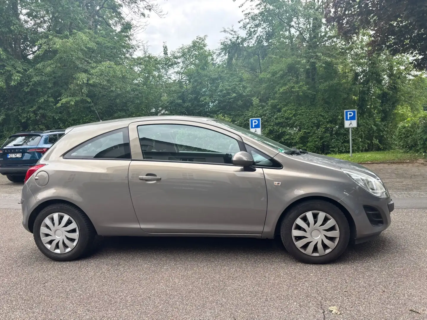 Opel Corsa D 1.2 Selection TÜV10.2025 - 2